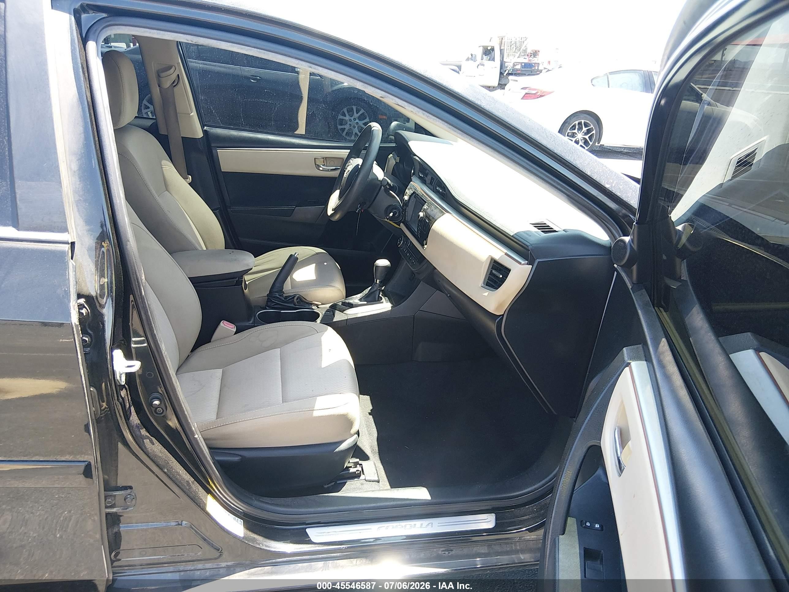 2015 Toyota Corolla Le Черный vin: 5YFBURHE1FP256289