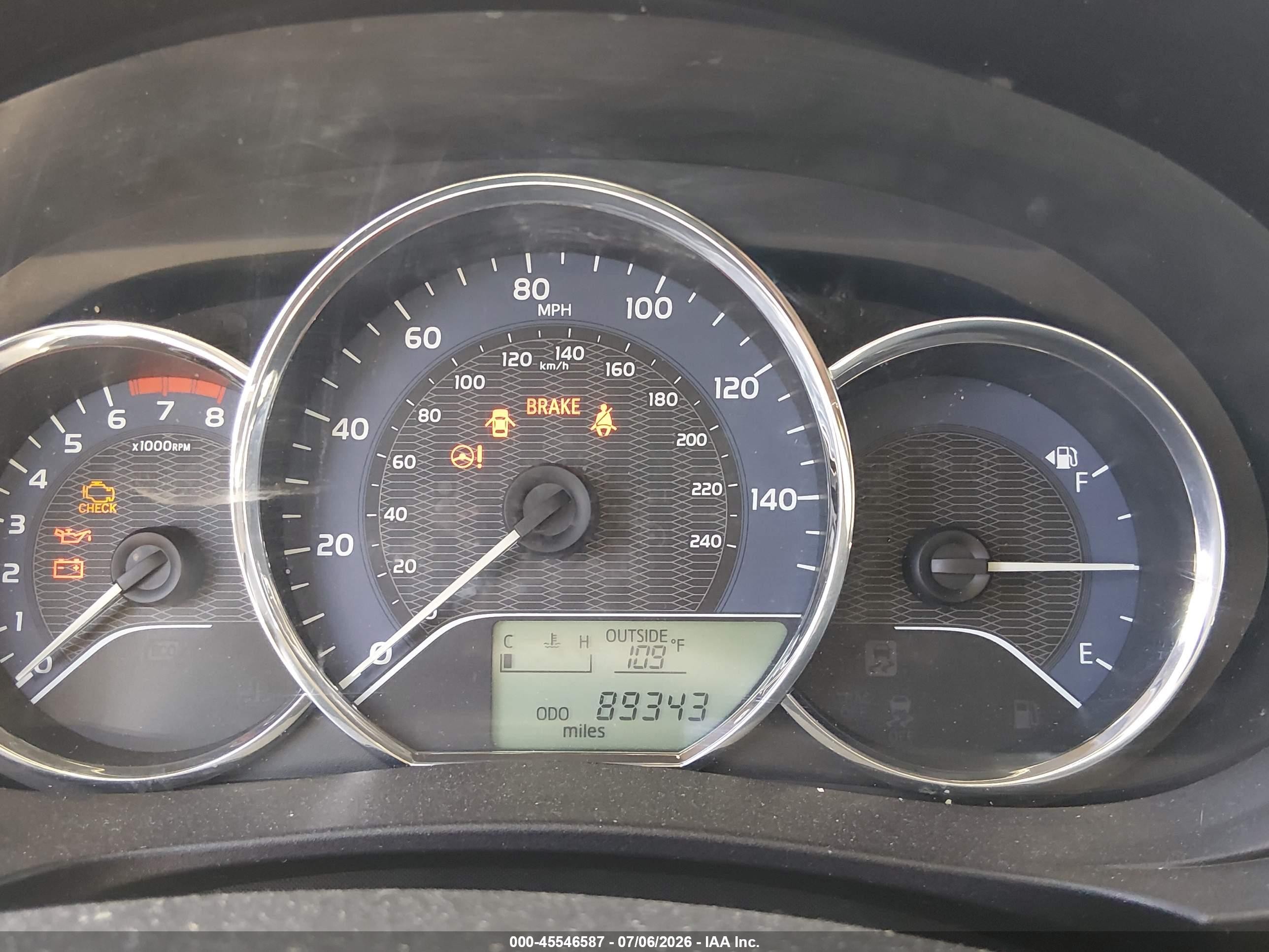 2015 Toyota Corolla Le Черный vin: 5YFBURHE1FP256289