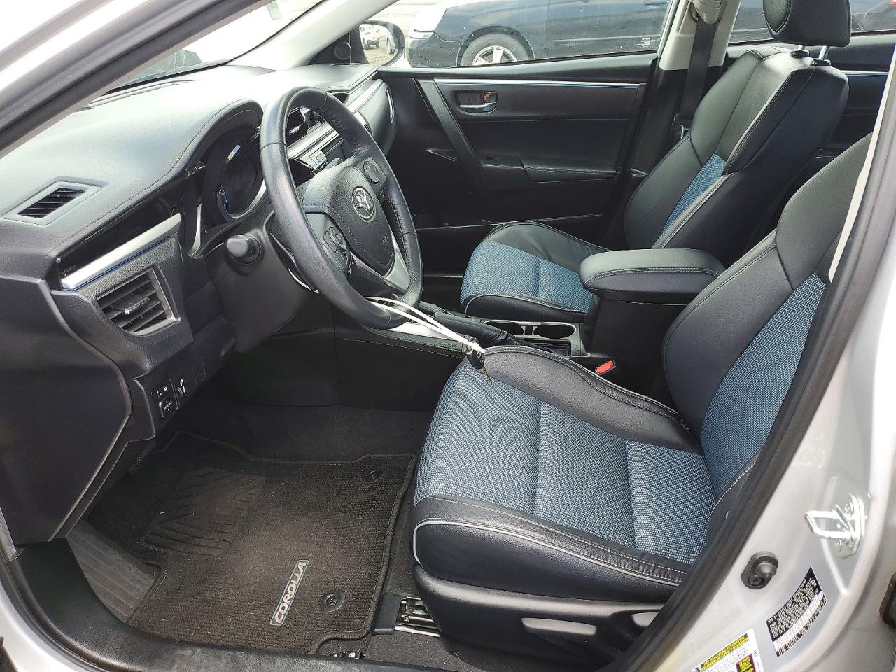 2015 Toyota Corolla S Plus Silver vin: 5YFBURHE1FP257359
