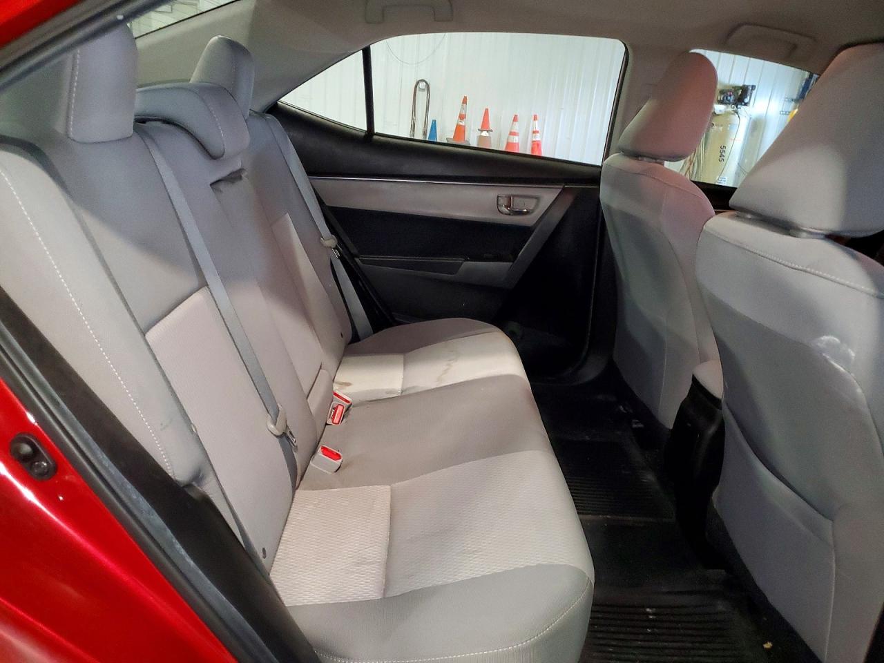 2015 Toyota Corolla Le Red vin: 5YFBURHE1FP258737
