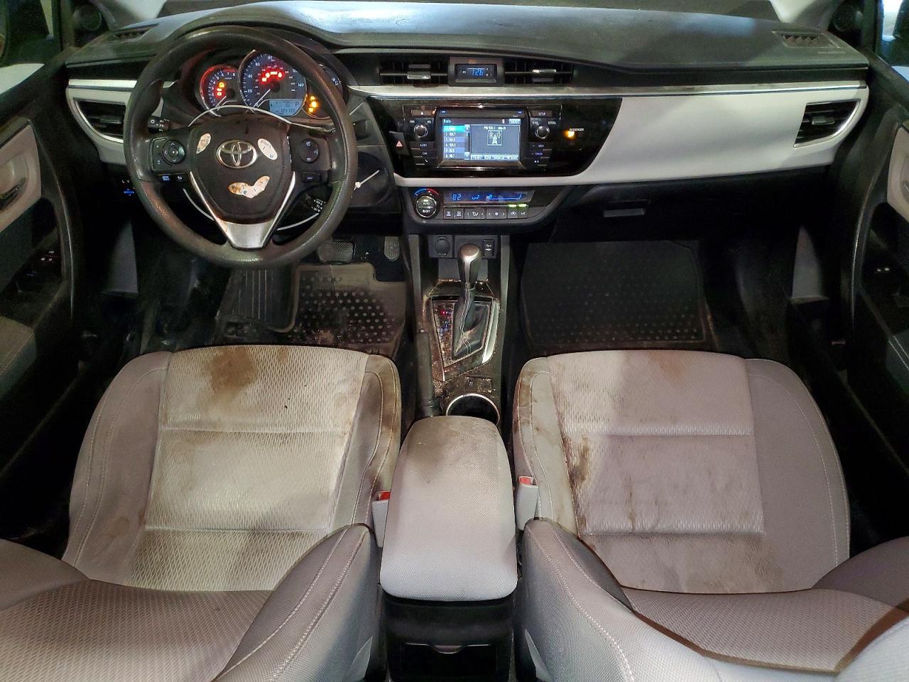 2015 Toyota Corolla Le Red vin: 5YFBURHE1FP258737