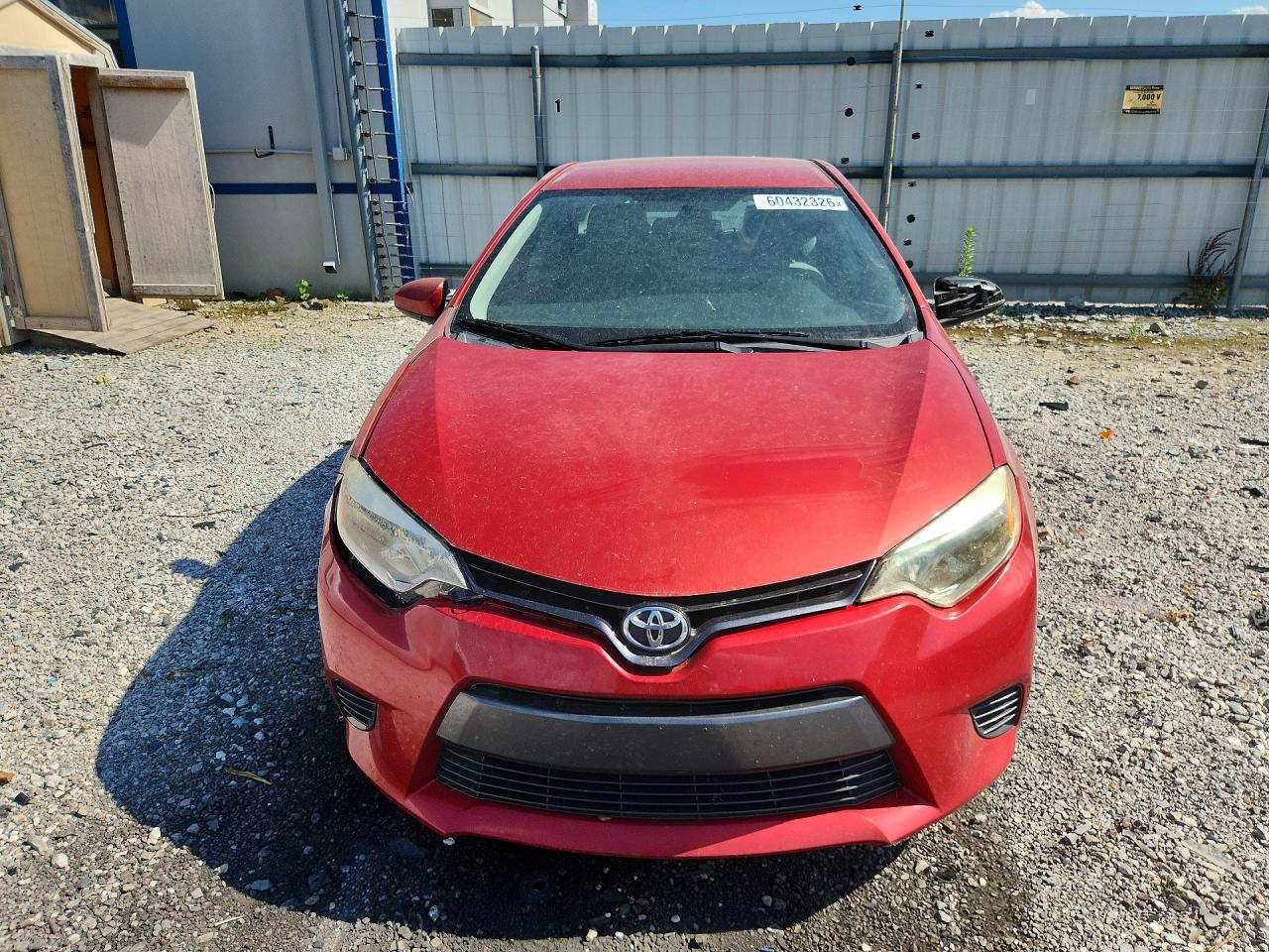 2015 Toyota Corolla Le Red vin: 5YFBURHE1FP266594