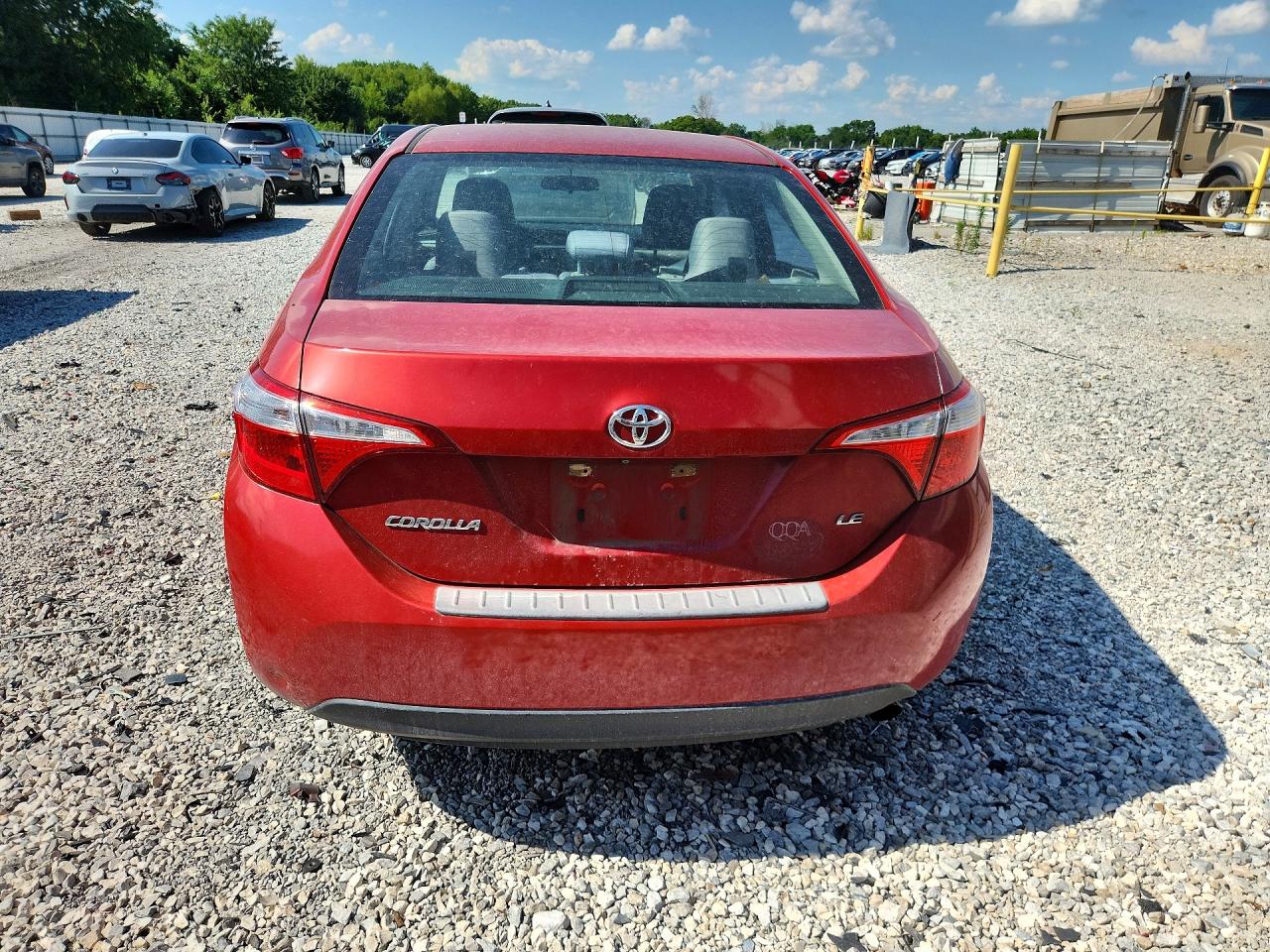2015 Toyota Corolla Le Red vin: 5YFBURHE1FP266594