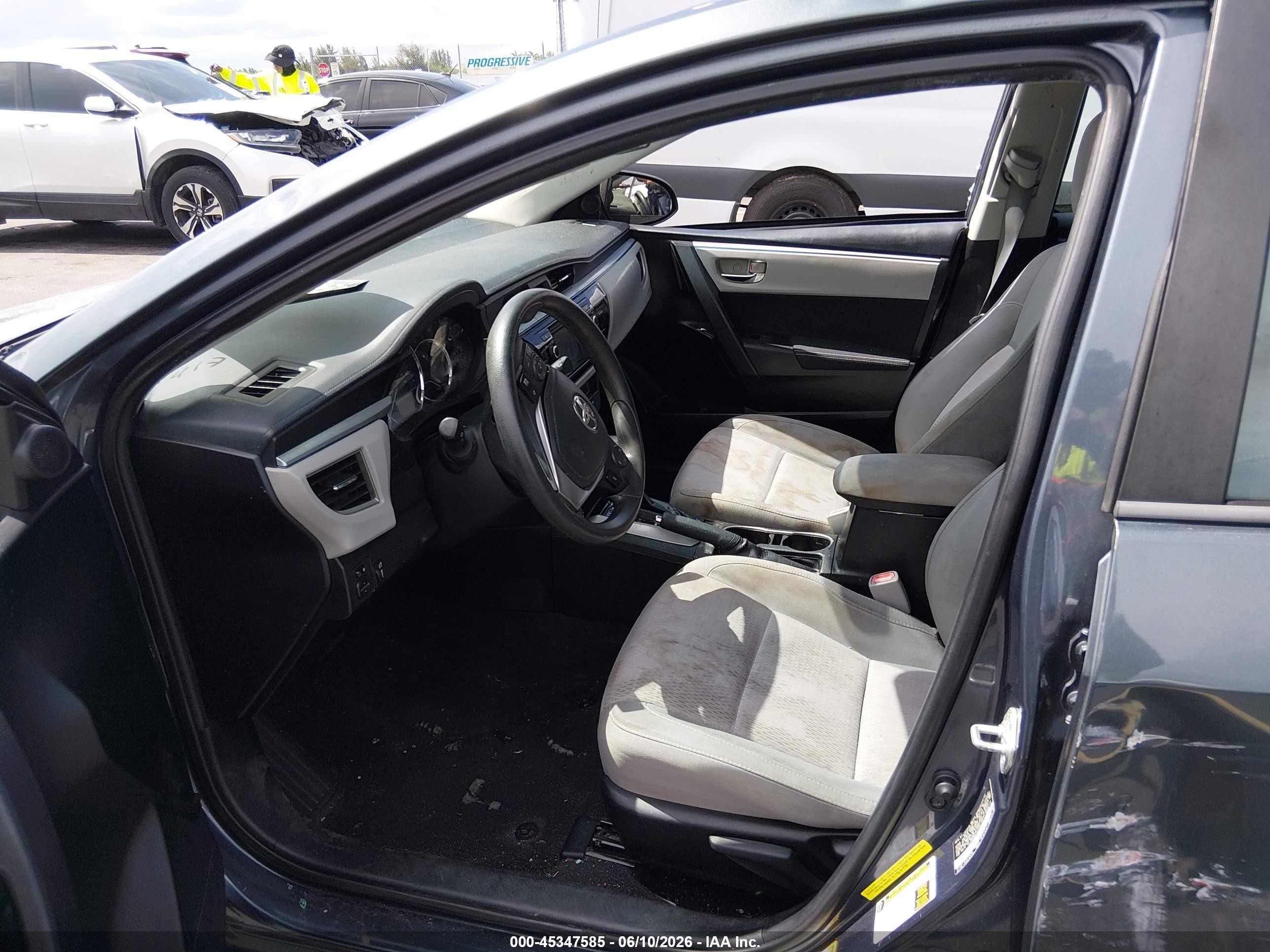 2015 Toyota Corolla Le Gray vin: 5YFBURHE1FP302560