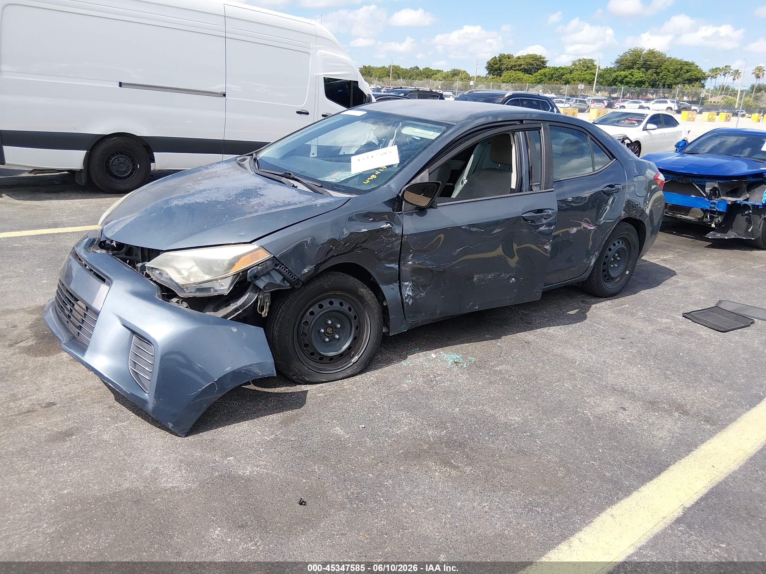 2015 Toyota Corolla Le Gray vin: 5YFBURHE1FP302560