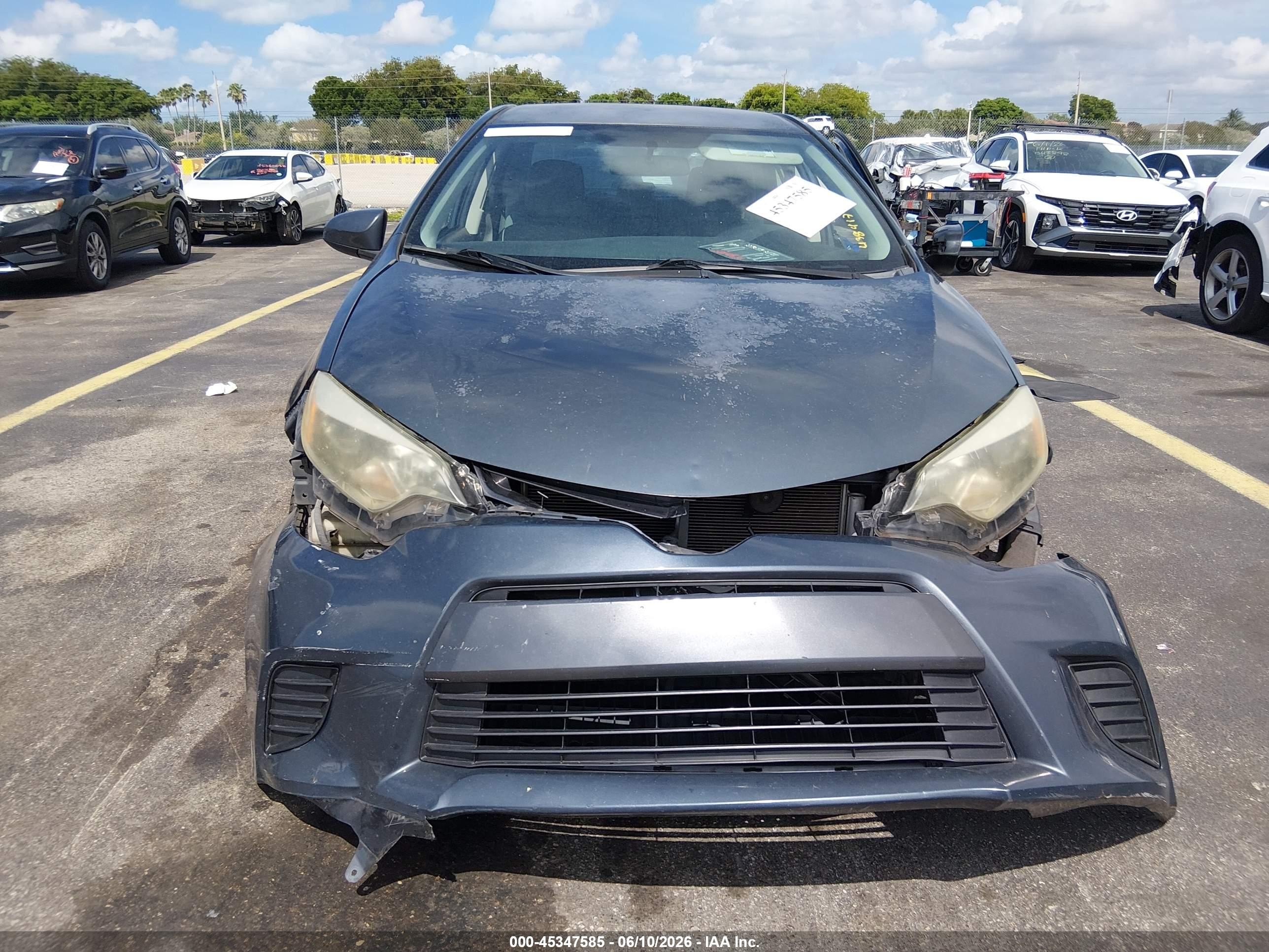 2015 Toyota Corolla Le Gray vin: 5YFBURHE1FP302560