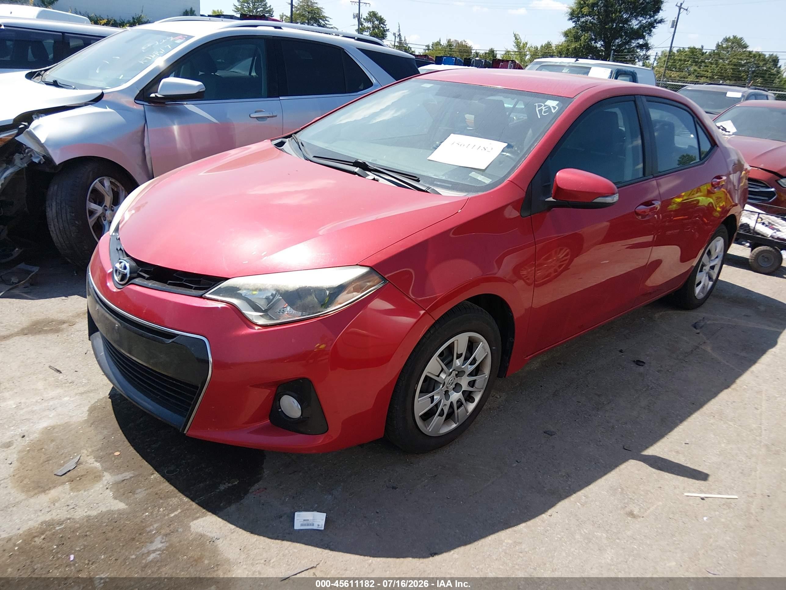2015 Toyota Corolla S Red vin: 5YFBURHE1FP304728