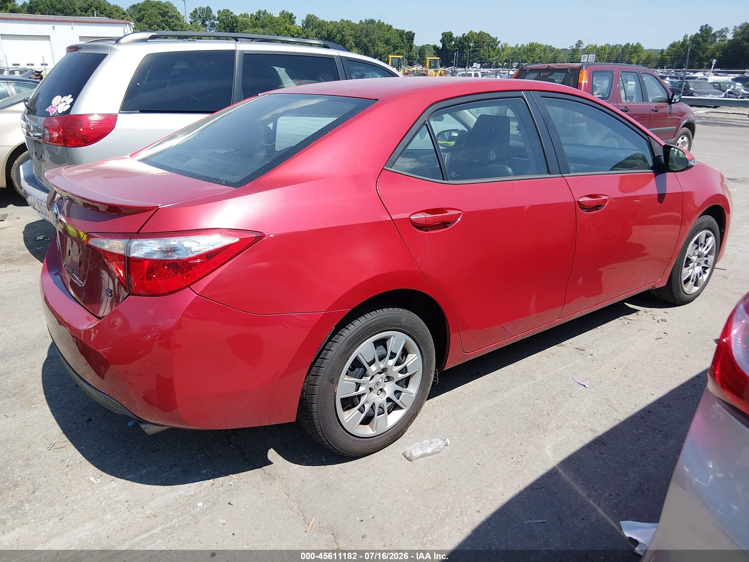 2015 Toyota Corolla S Red vin: 5YFBURHE1FP304728