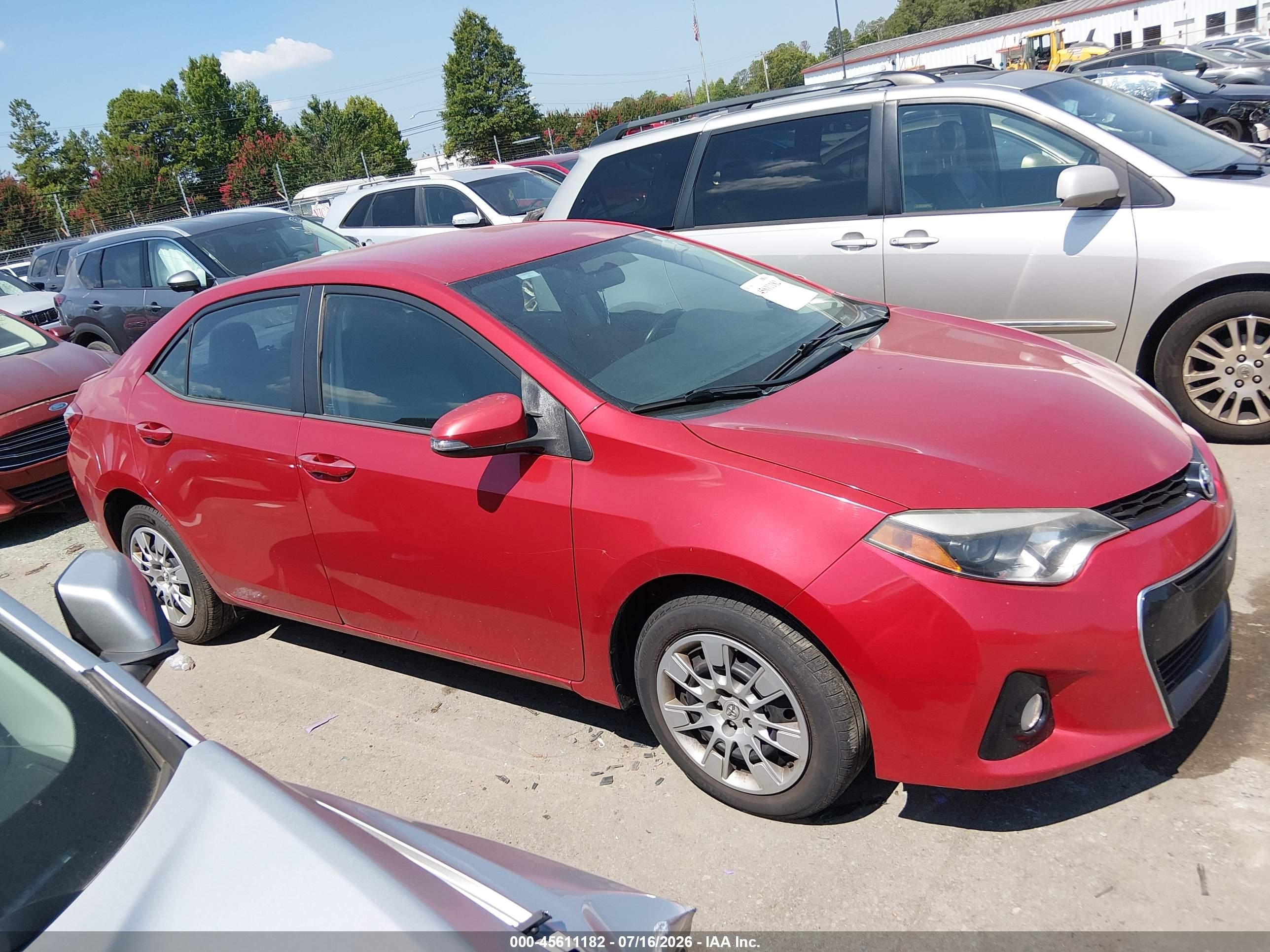 2015 Toyota Corolla S Red vin: 5YFBURHE1FP304728