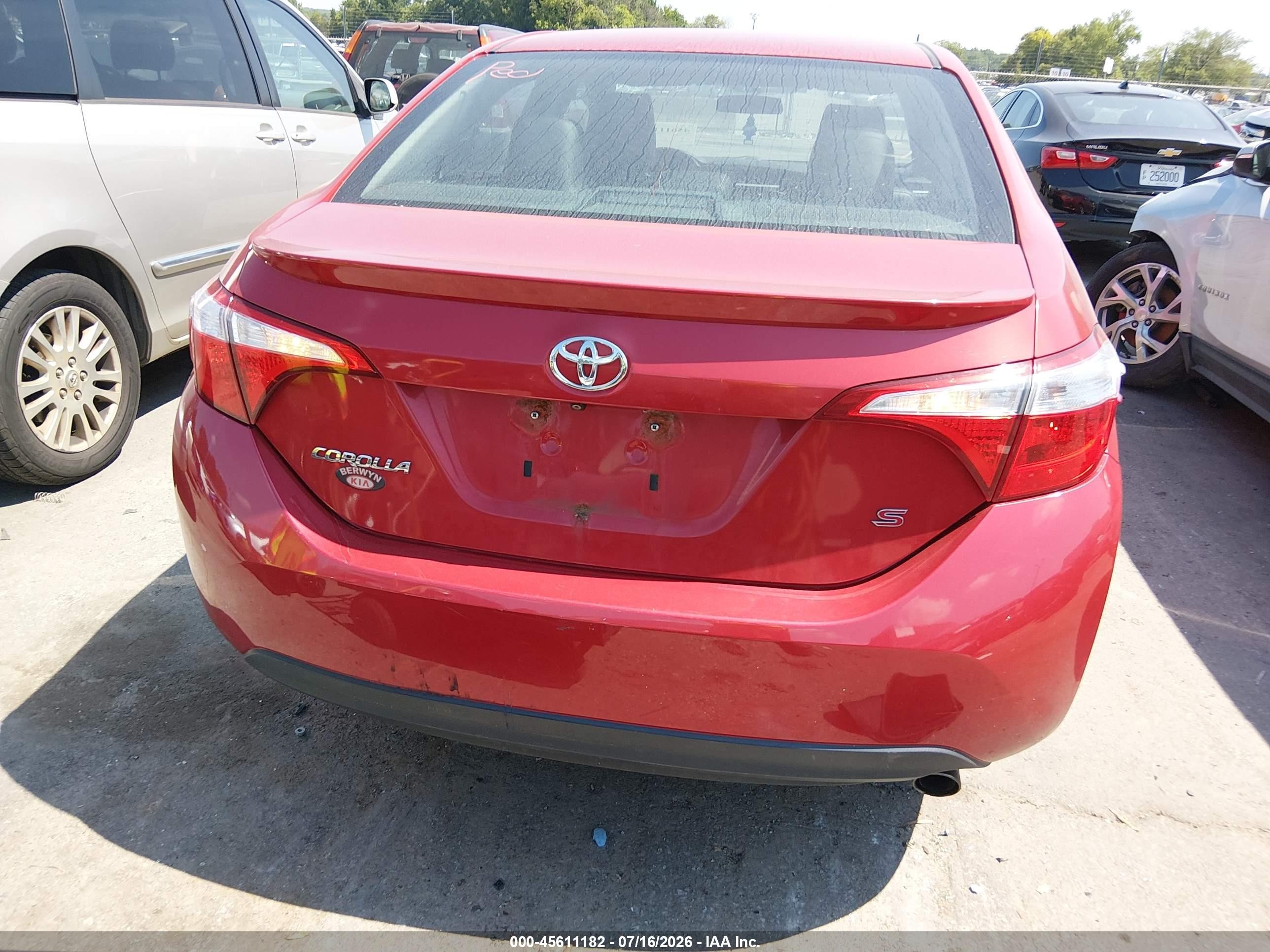 2015 Toyota Corolla S Red vin: 5YFBURHE1FP304728