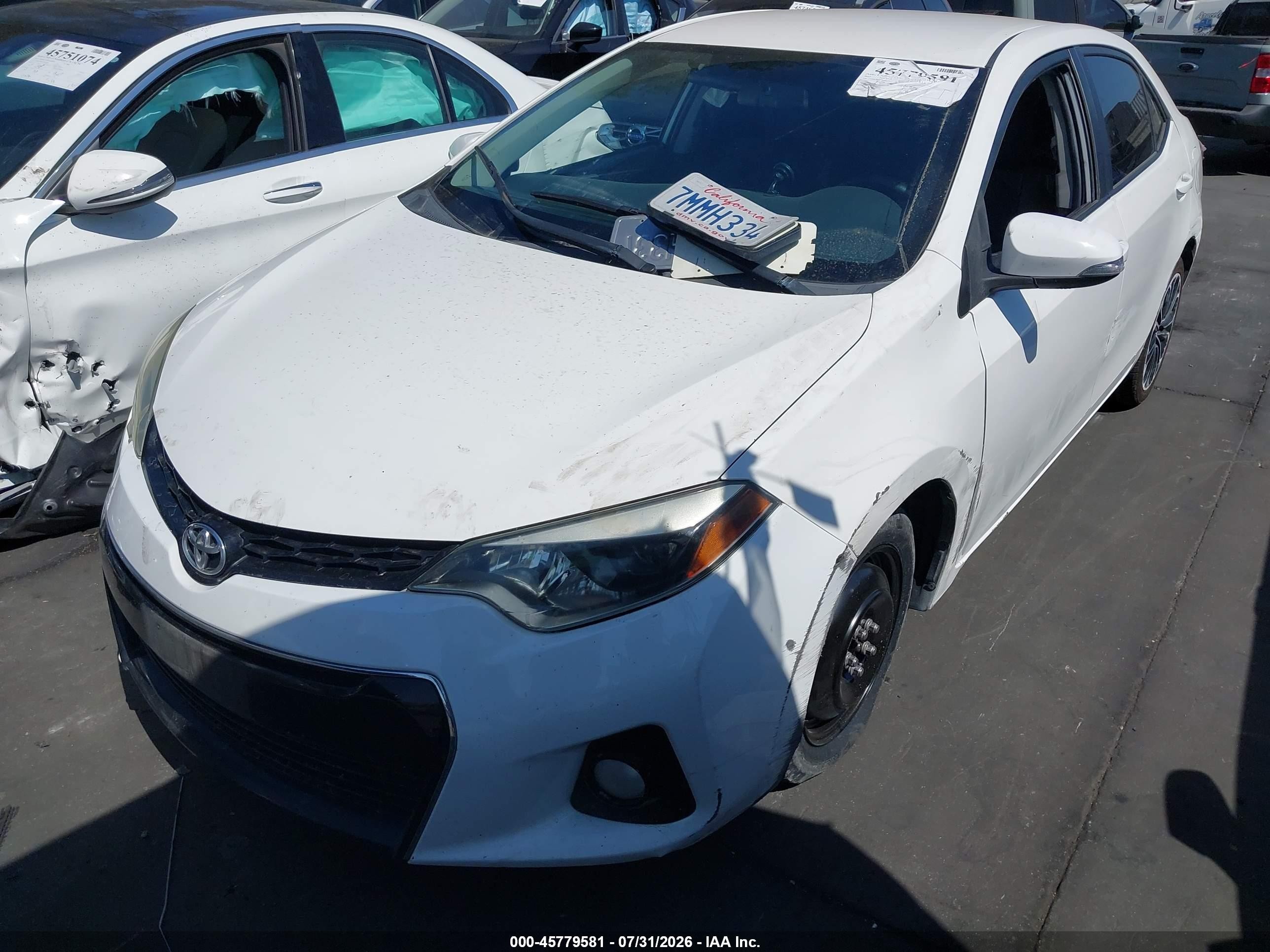2015 Toyota Corolla S Plus White vin: 5YFBURHE1FP305149