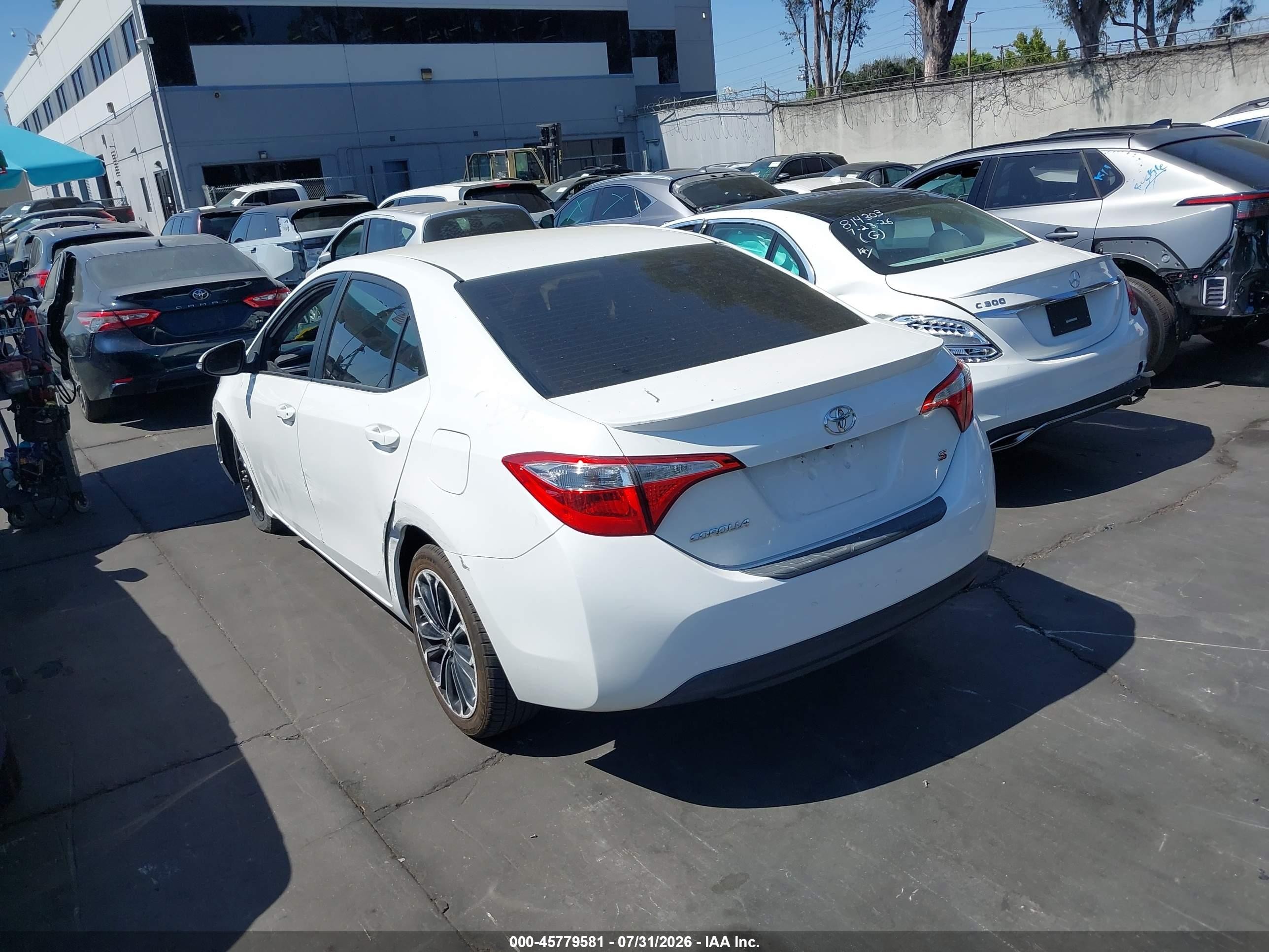 2015 Toyota Corolla S Plus White vin: 5YFBURHE1FP305149