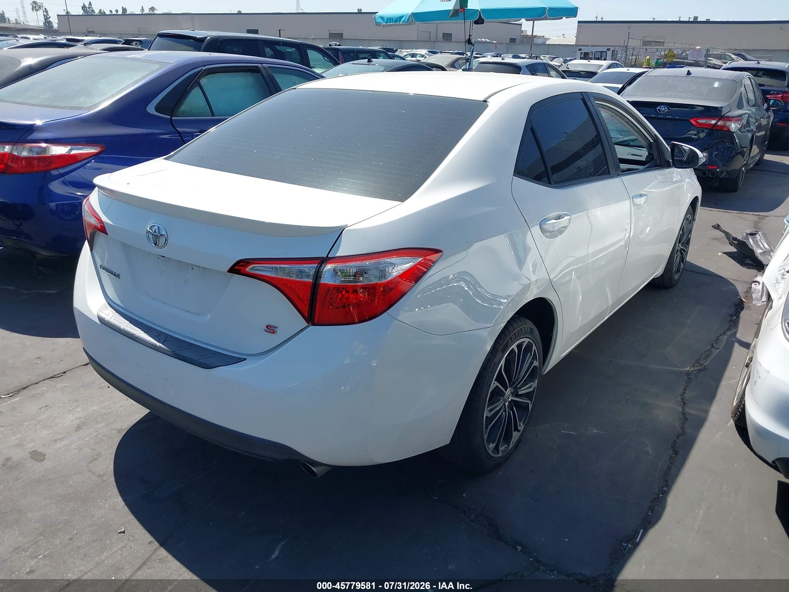 2015 Toyota Corolla S Plus White vin: 5YFBURHE1FP305149