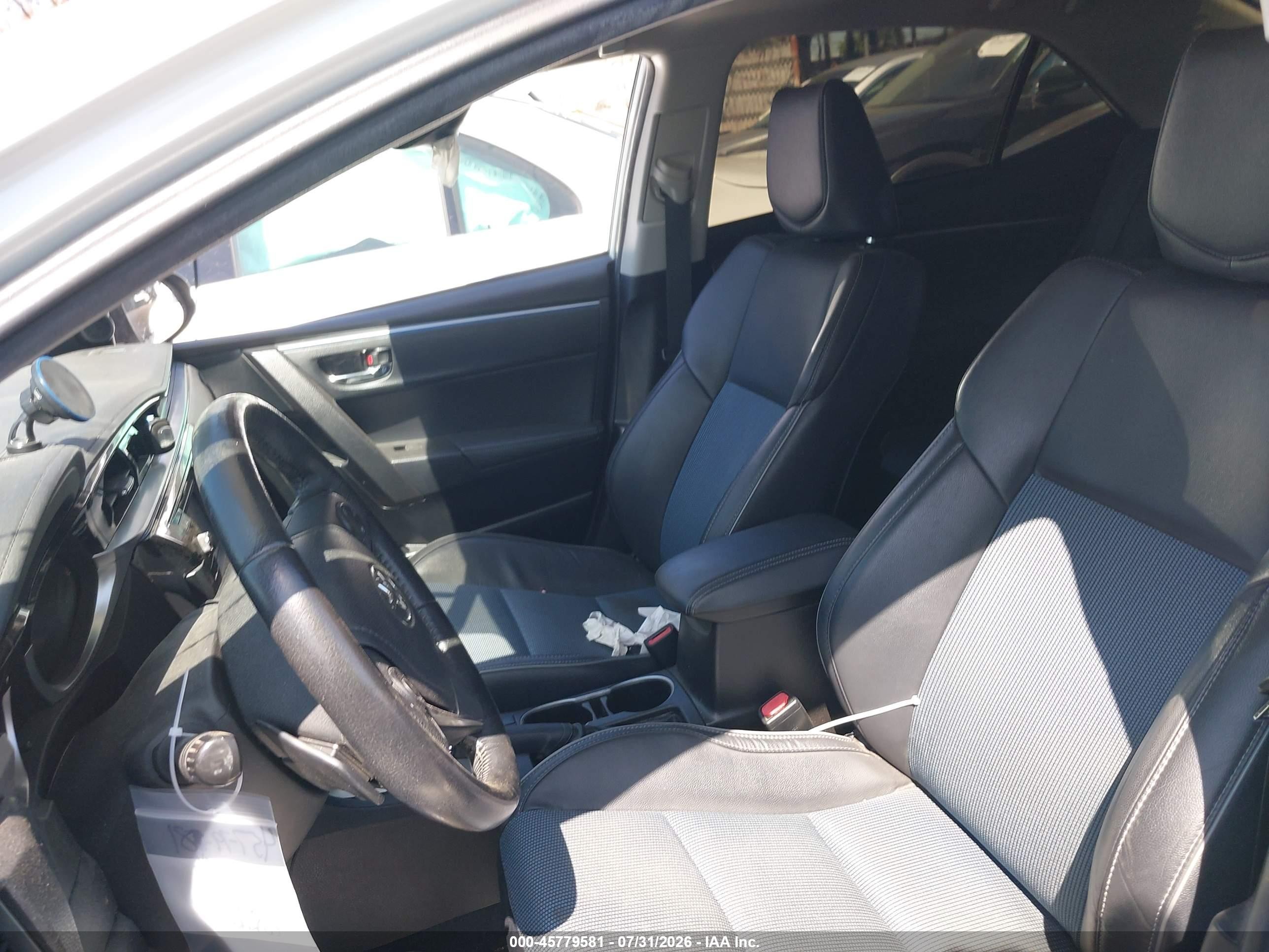 2015 Toyota Corolla S Plus White vin: 5YFBURHE1FP305149