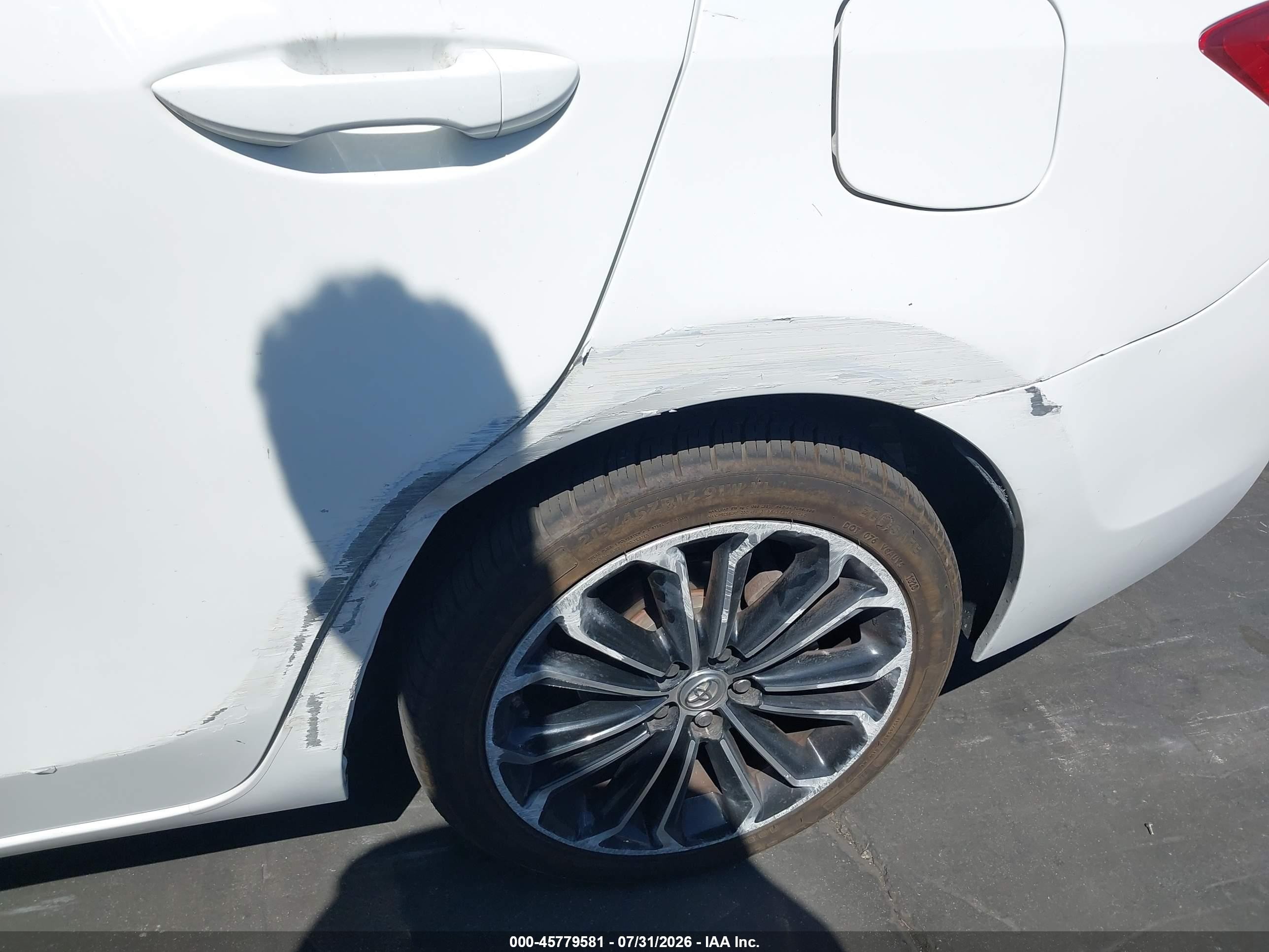 2015 Toyota Corolla S Plus White vin: 5YFBURHE1FP305149