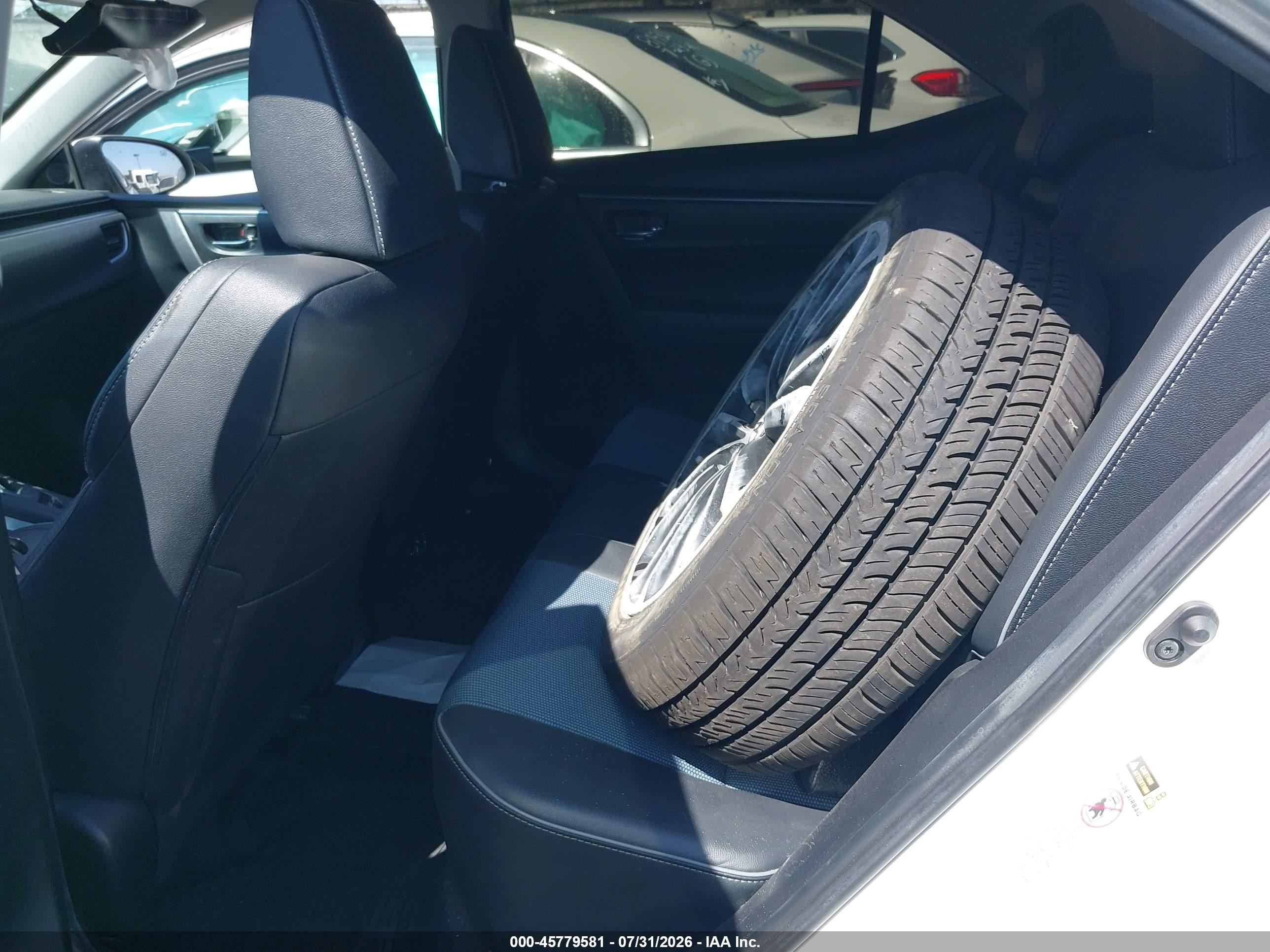 2015 Toyota Corolla S Plus White vin: 5YFBURHE1FP305149