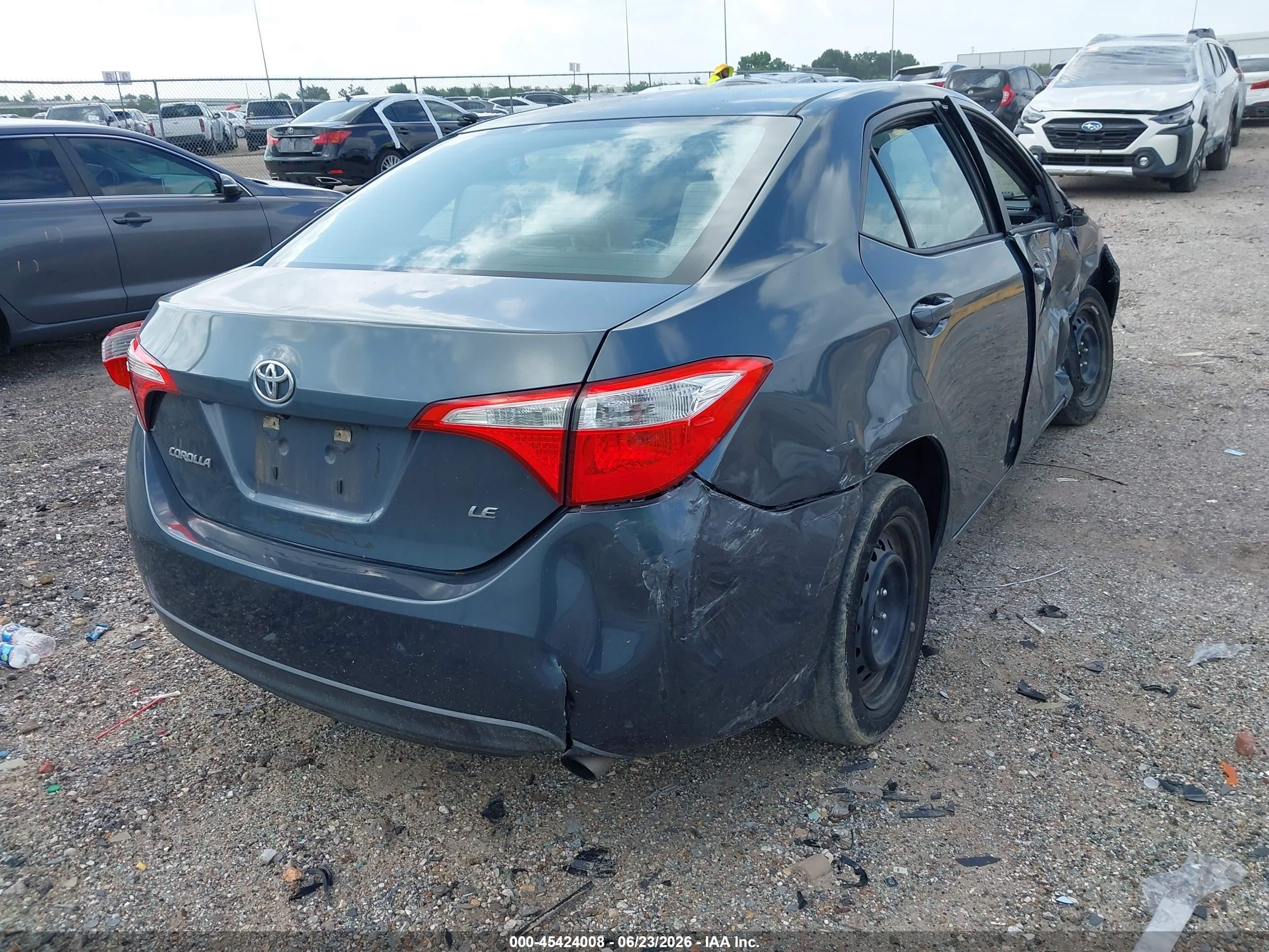 2015 Toyota Corolla Le Gray vin: 5YFBURHE1FP310092