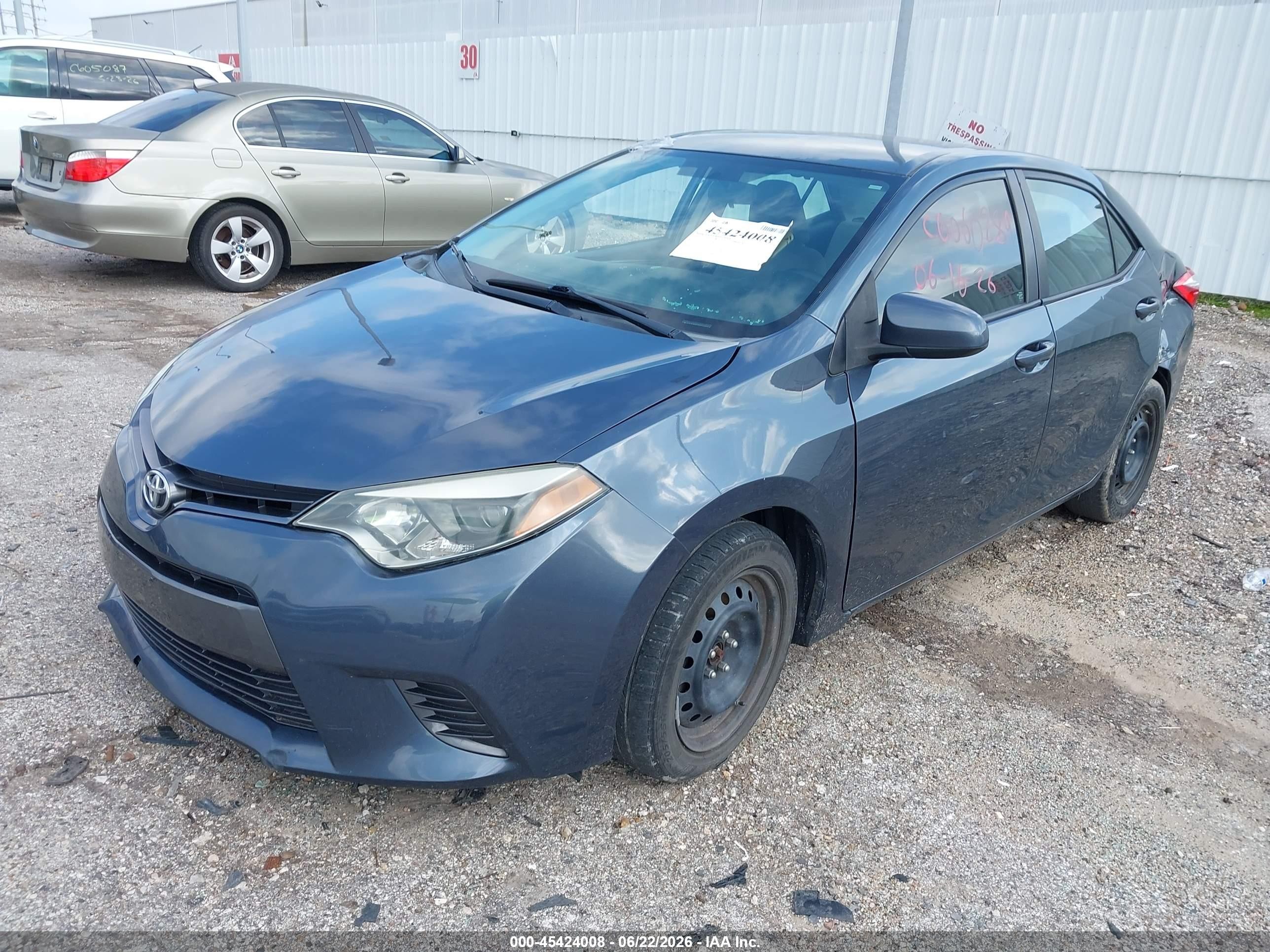 2015 Toyota Corolla Le Gray vin: 5YFBURHE1FP310092