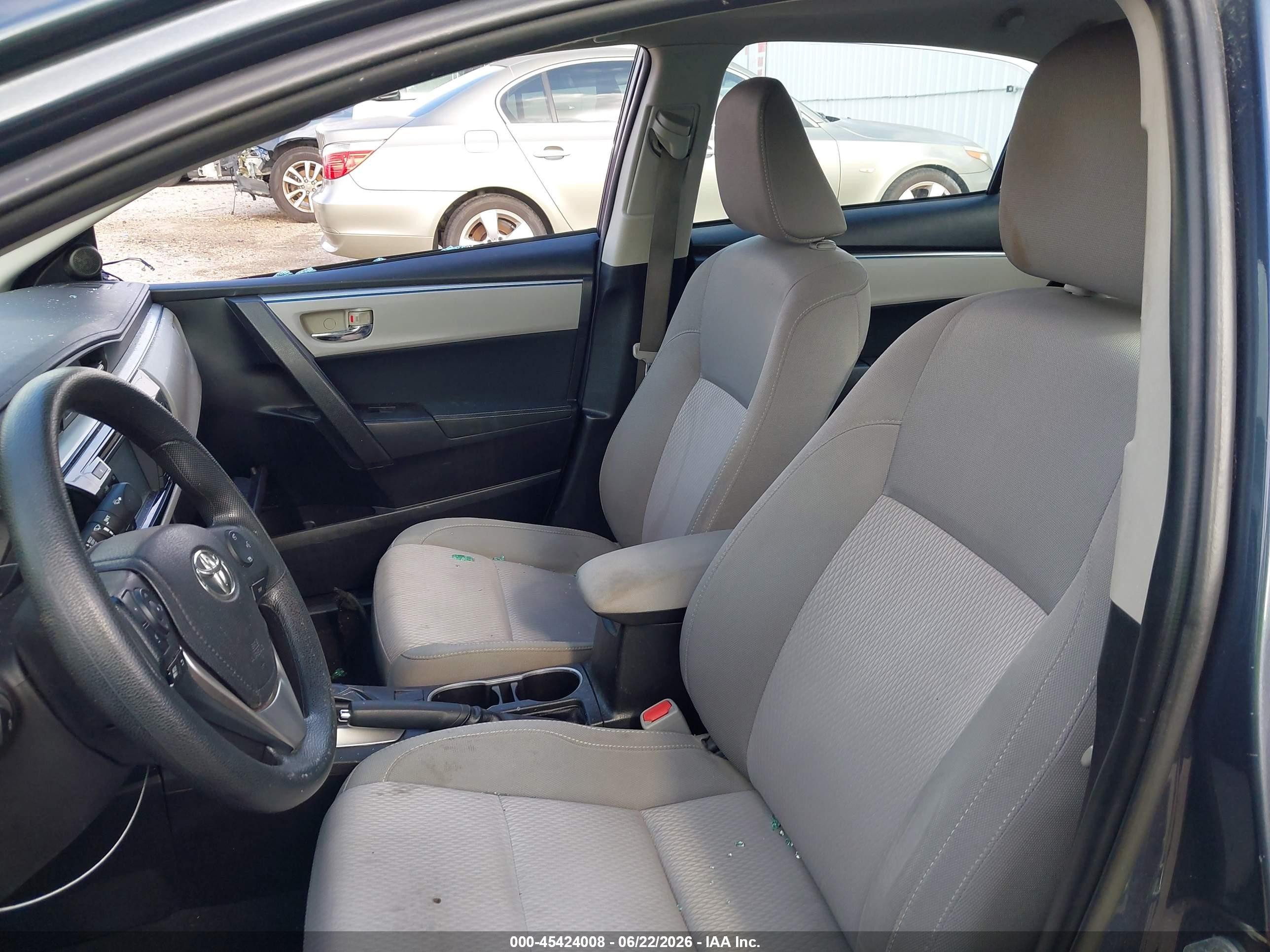2015 Toyota Corolla Le Gray vin: 5YFBURHE1FP310092