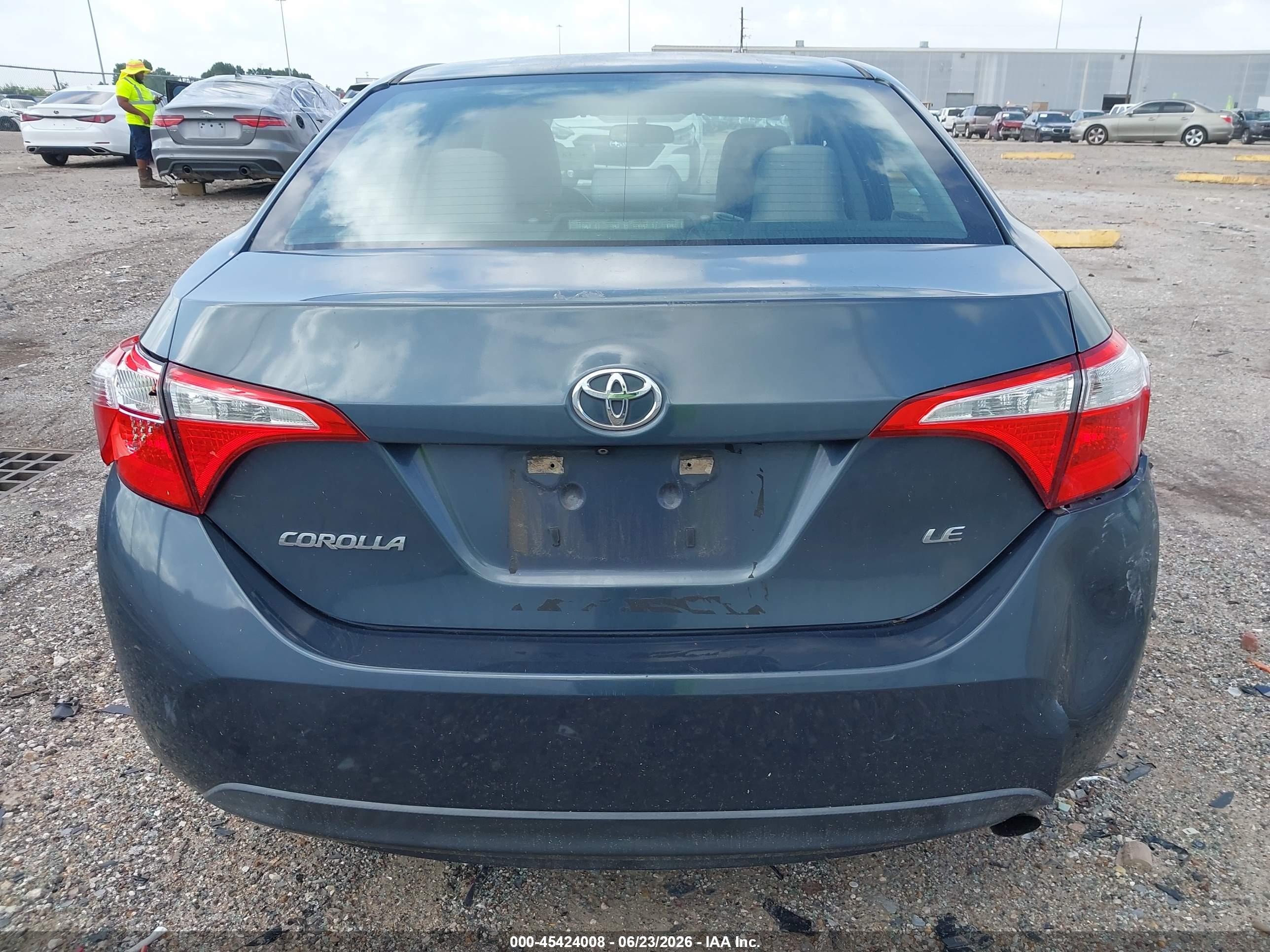 2015 Toyota Corolla Le Gray vin: 5YFBURHE1FP310092