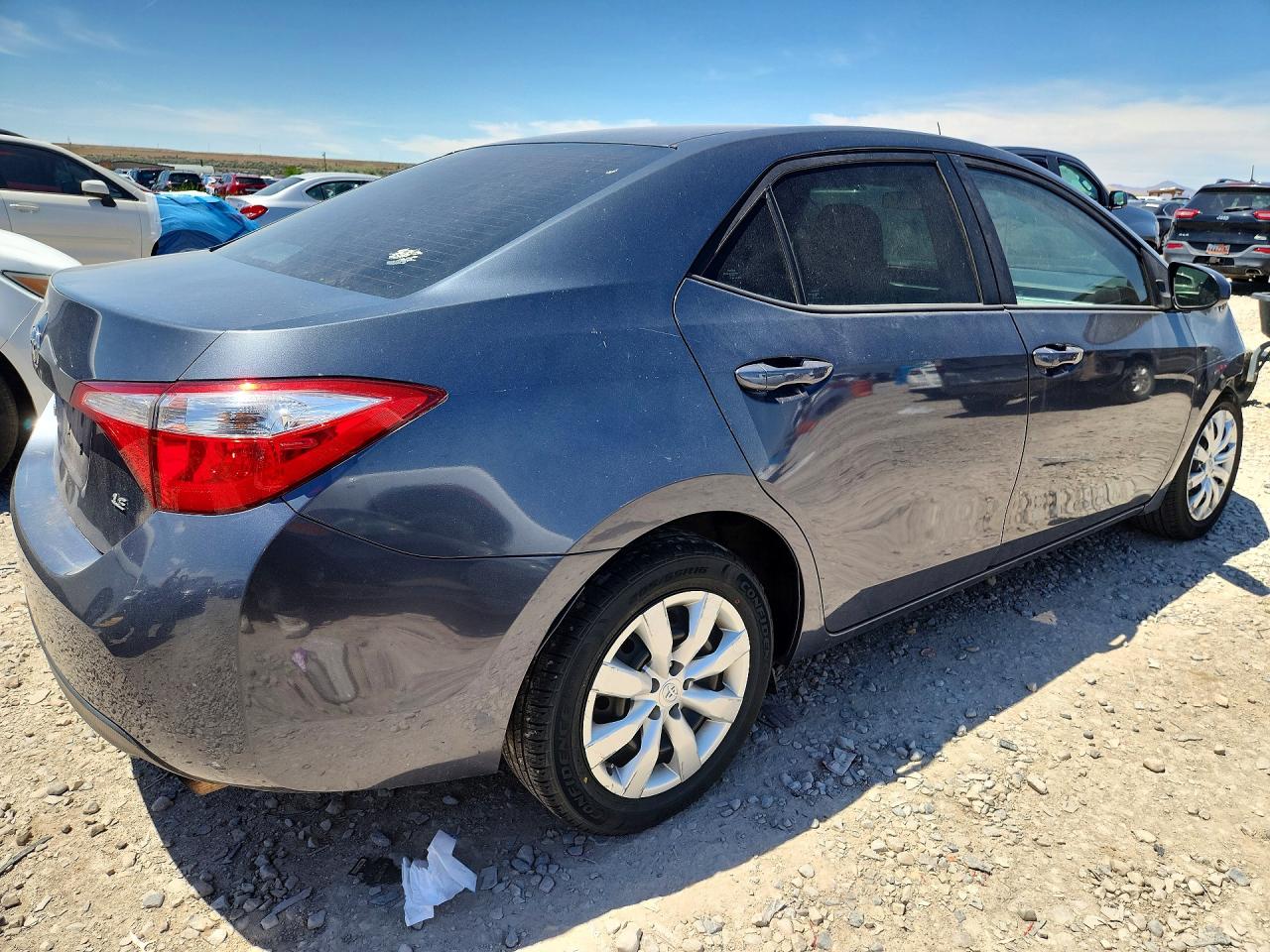 2015 Toyota Corolla Le Blue vin: 5YFBURHE1FP318922
