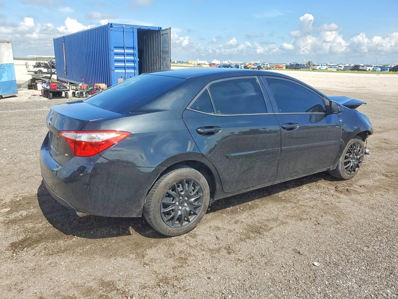 2015 Toyota Corolla Le Black vin: 5YFBURHE1FP326518