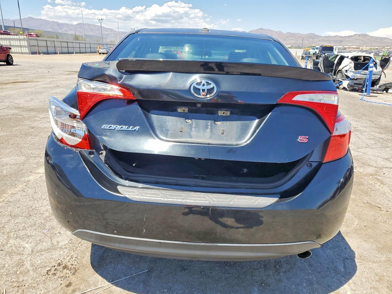 2015 Toyota Corolla S Plus Black vin: 5YFBURHE1FP350771