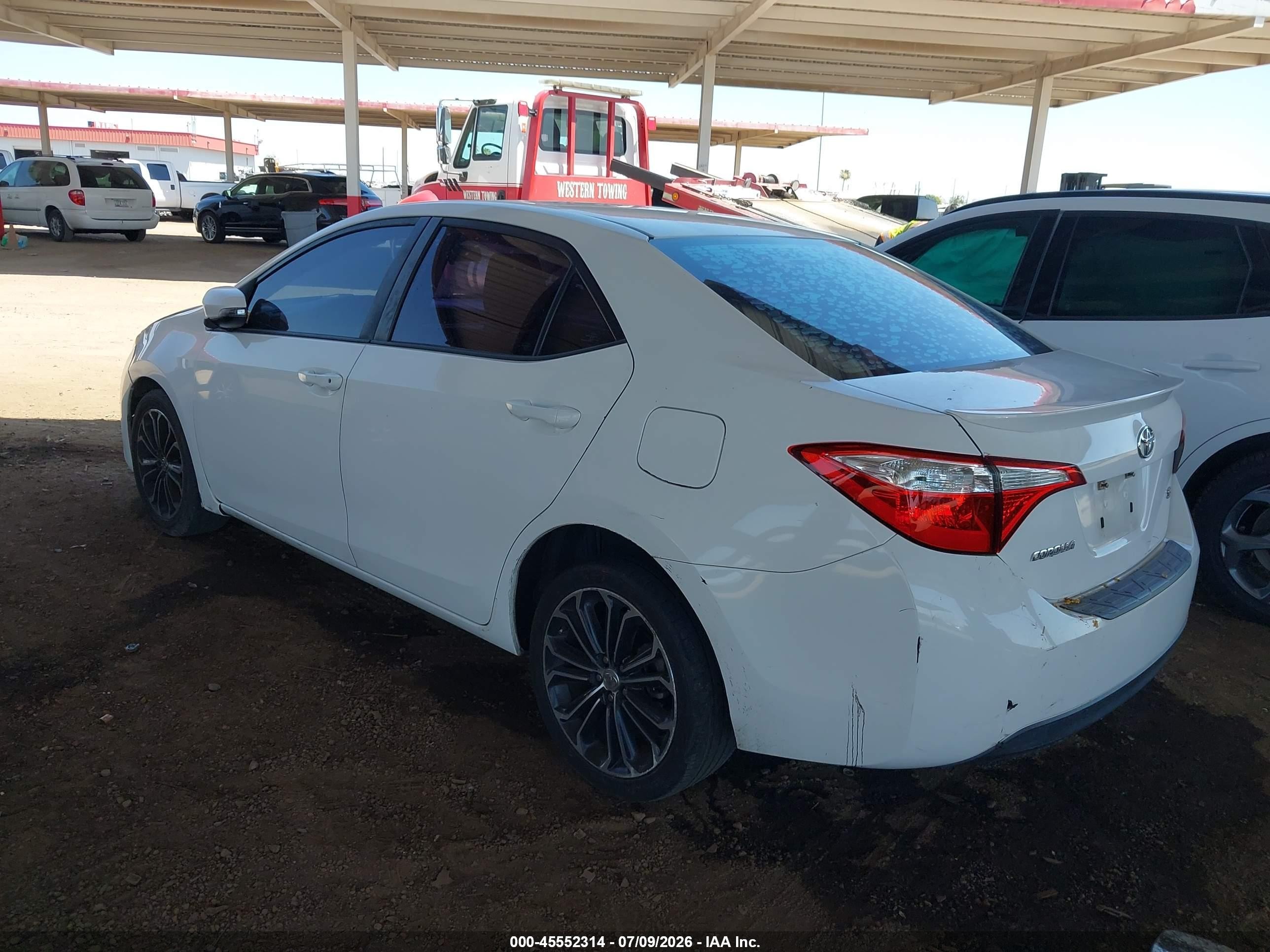 2015 Toyota Corolla S Plus White vin: 5YFBURHE1FP352021