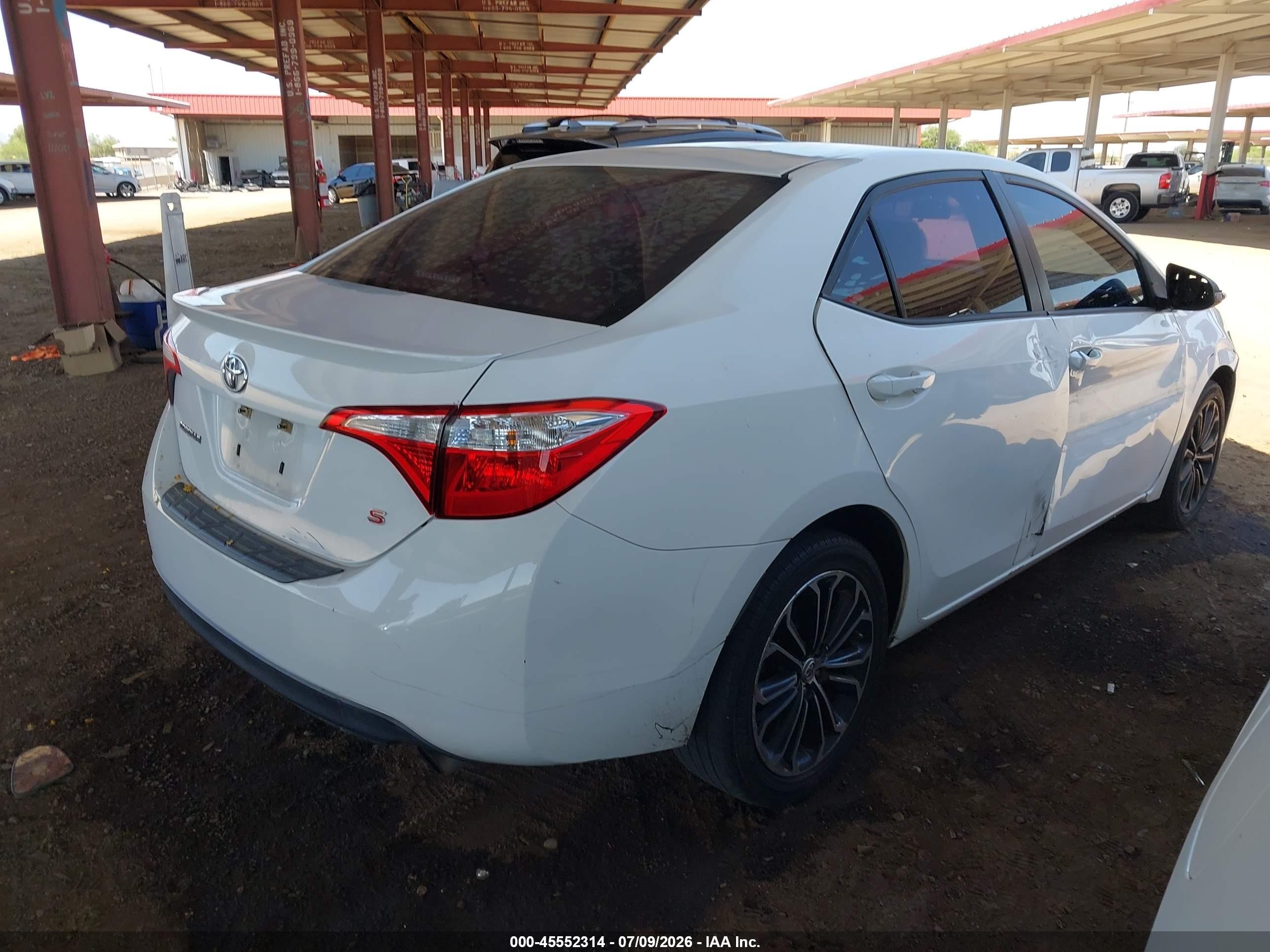 2015 Toyota Corolla S Plus White vin: 5YFBURHE1FP352021