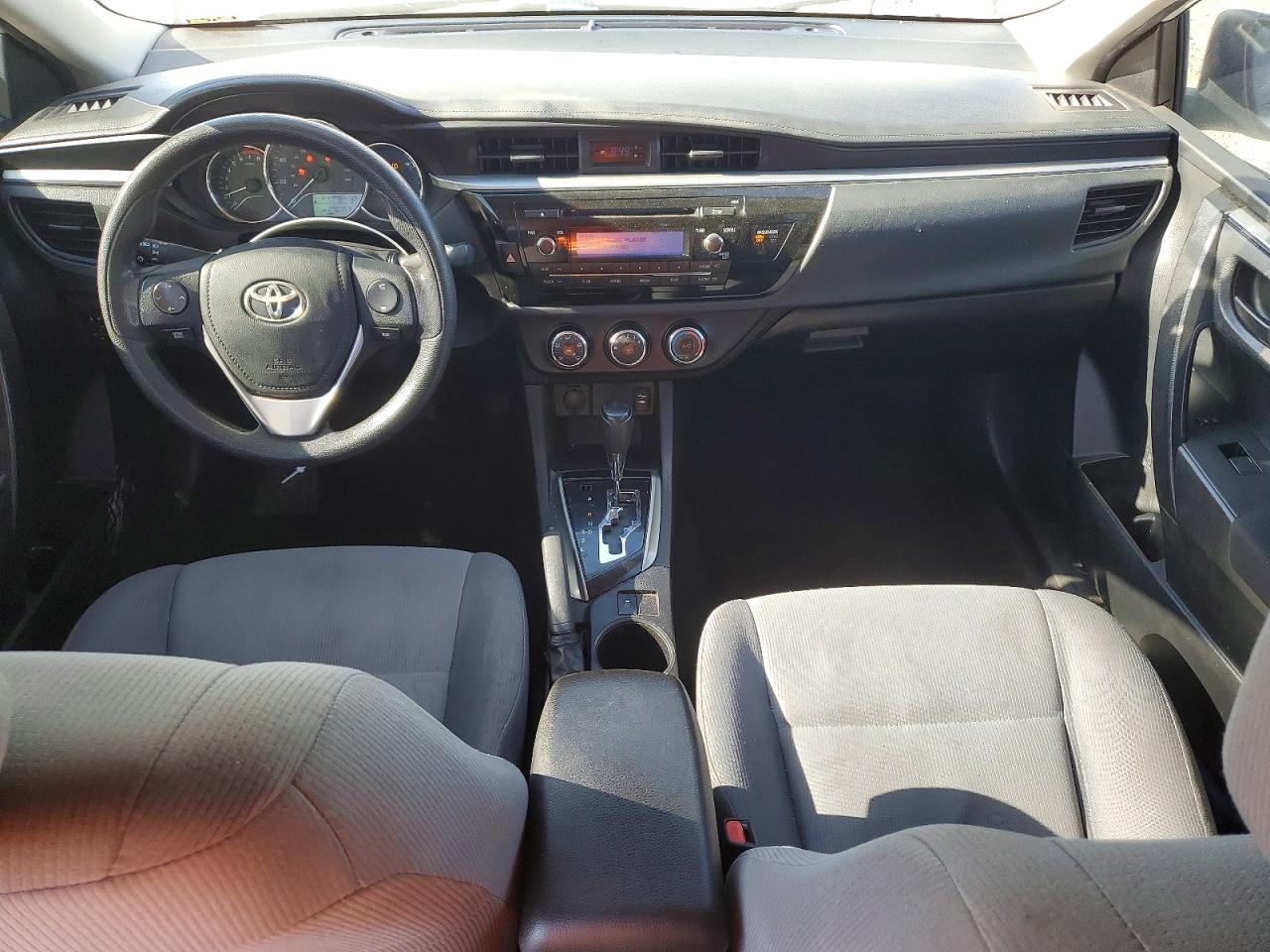2015 Toyota Corolla L White vin: 5YFBURHE1FP356487