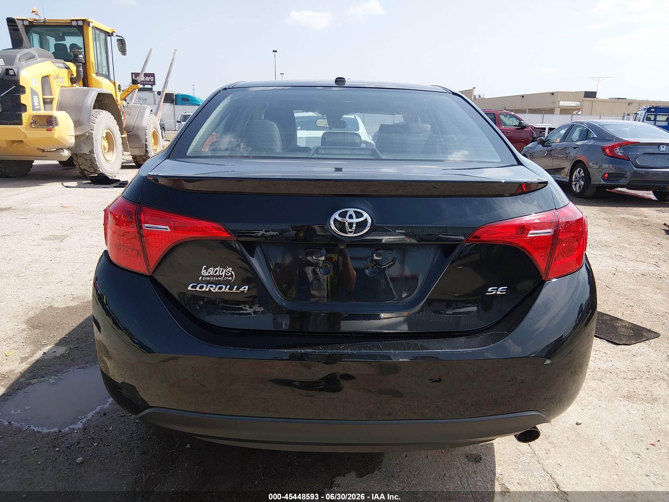 2018 Toyota Corolla Se Black vin: 5YFBURHE1JP801335