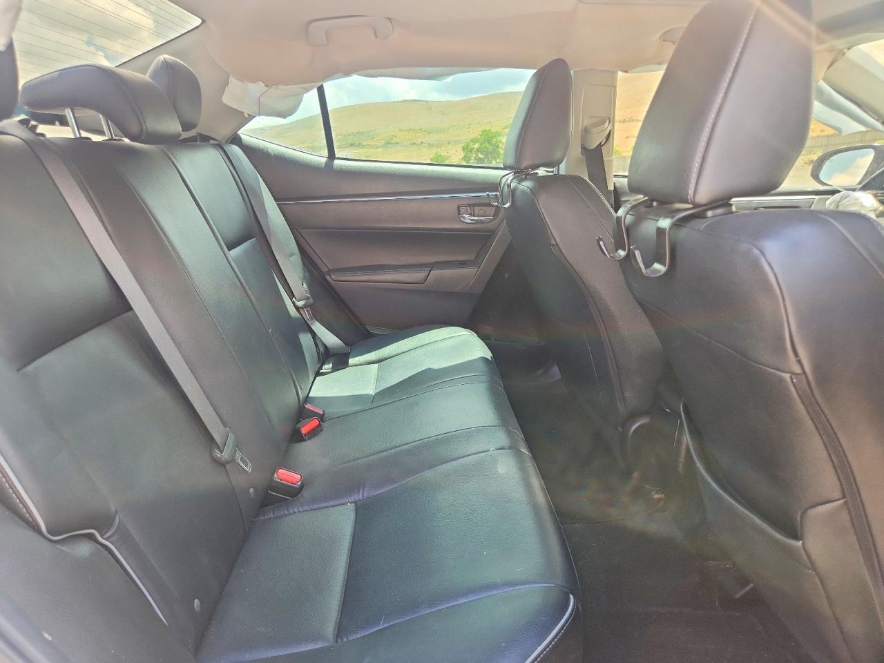 2014 Toyota Corolla S Premium Серебряный vin: 5YFBURHE2EP012066
