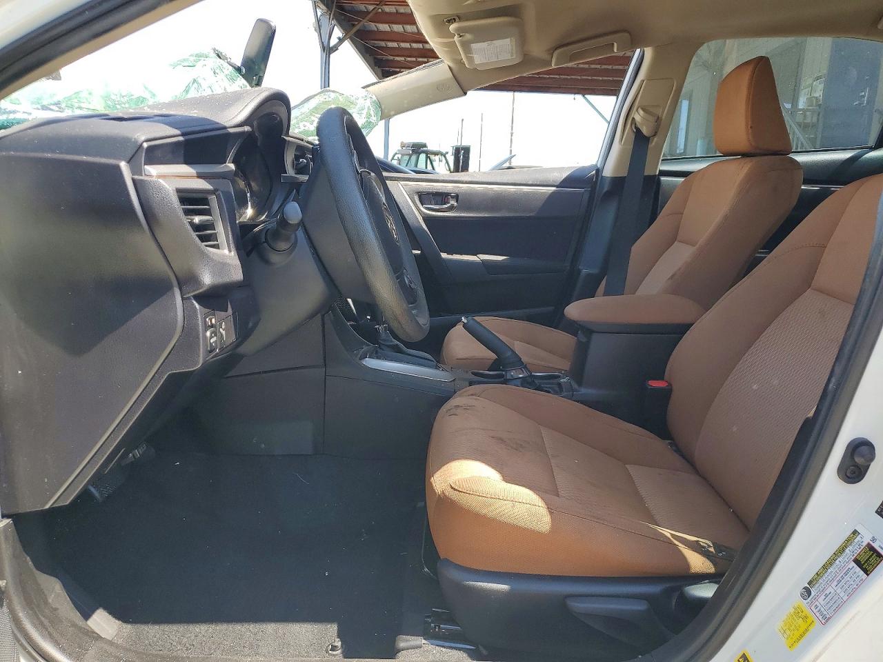 2014 Toyota Corolla Le Plus White vin: 5YFBURHE2EP014142