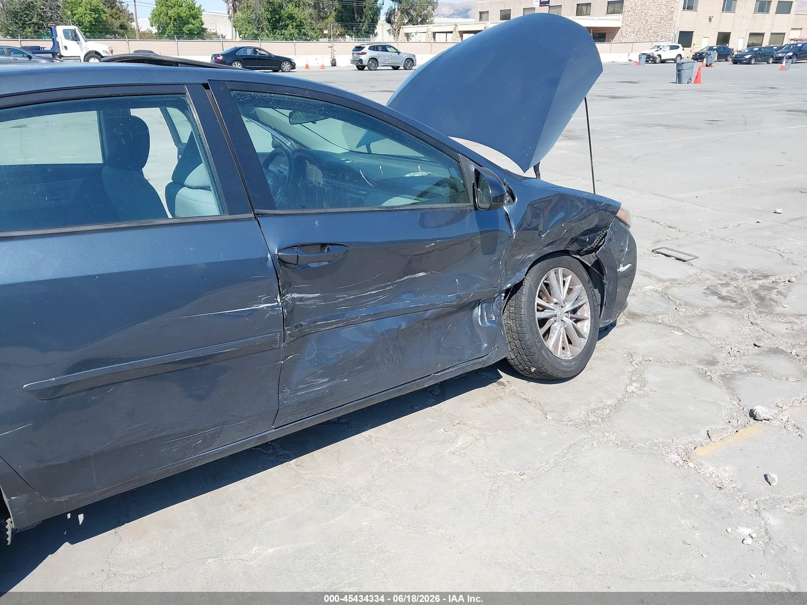 2014 Toyota Corolla Le Plus Gray vin: 5YFBURHE2EP016831