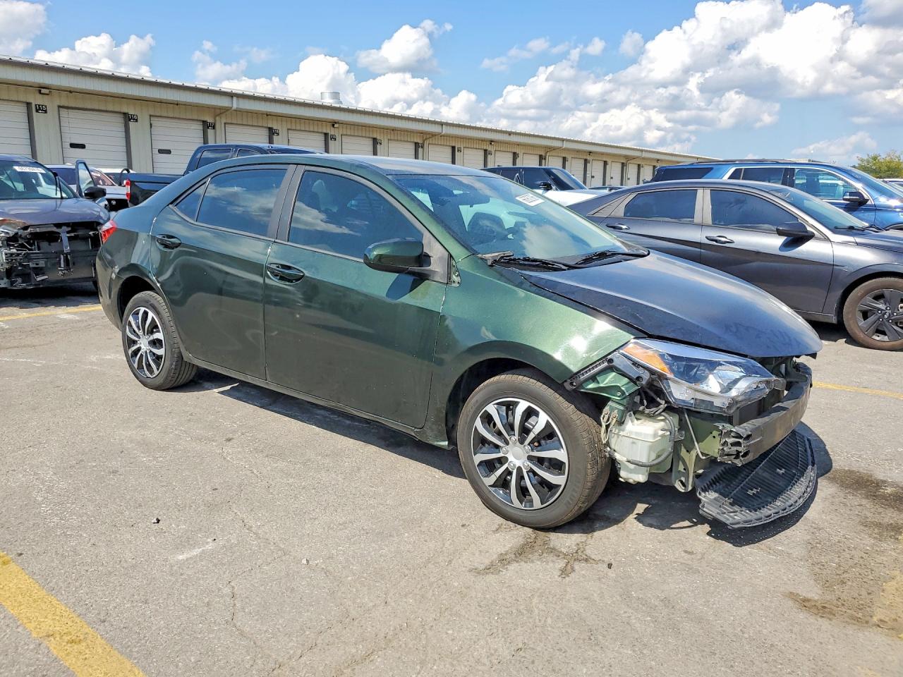2014 Toyota Corolla Le Green vin: 5YFBURHE2EP036108