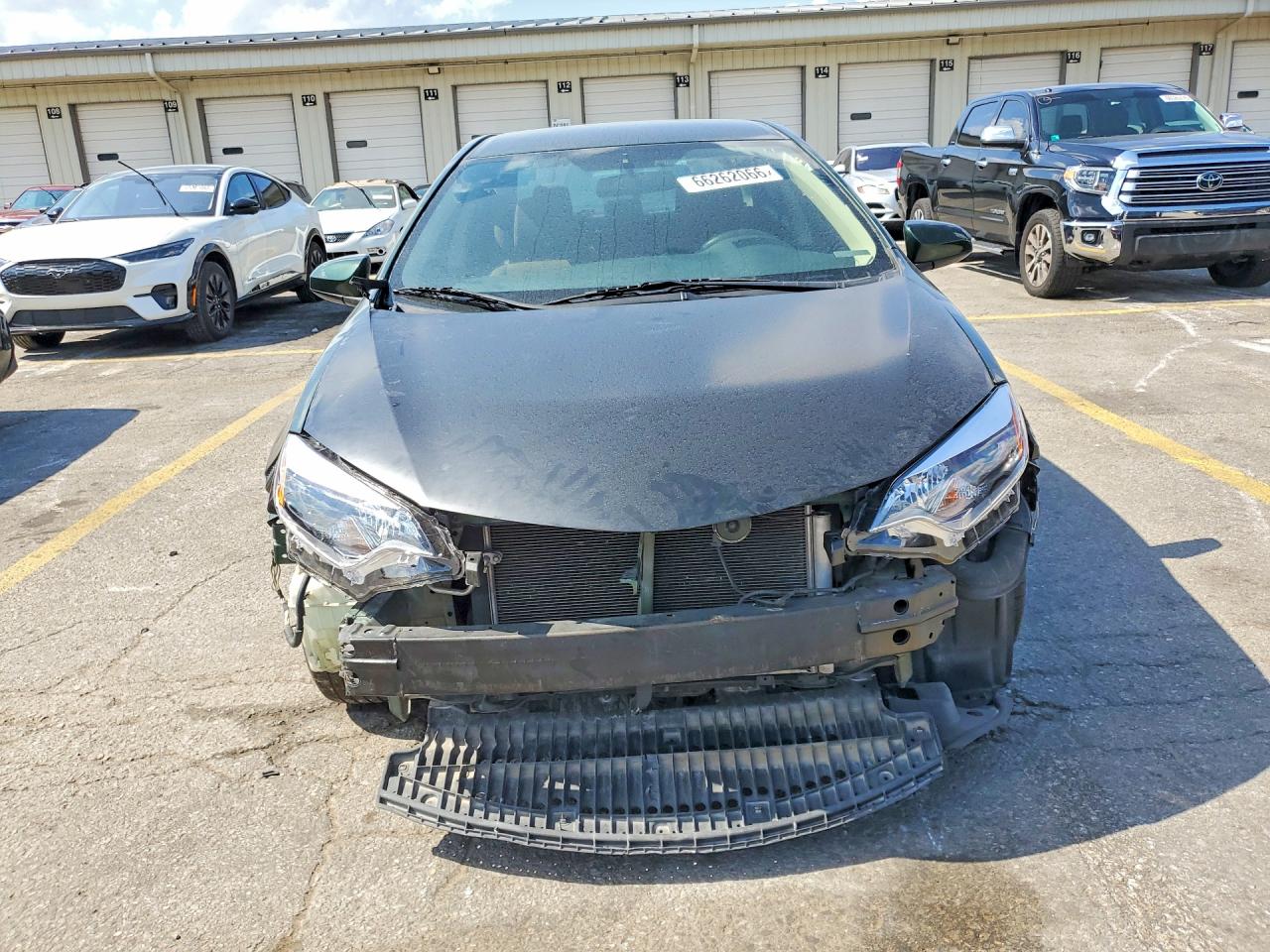 2014 Toyota Corolla Le Green vin: 5YFBURHE2EP036108