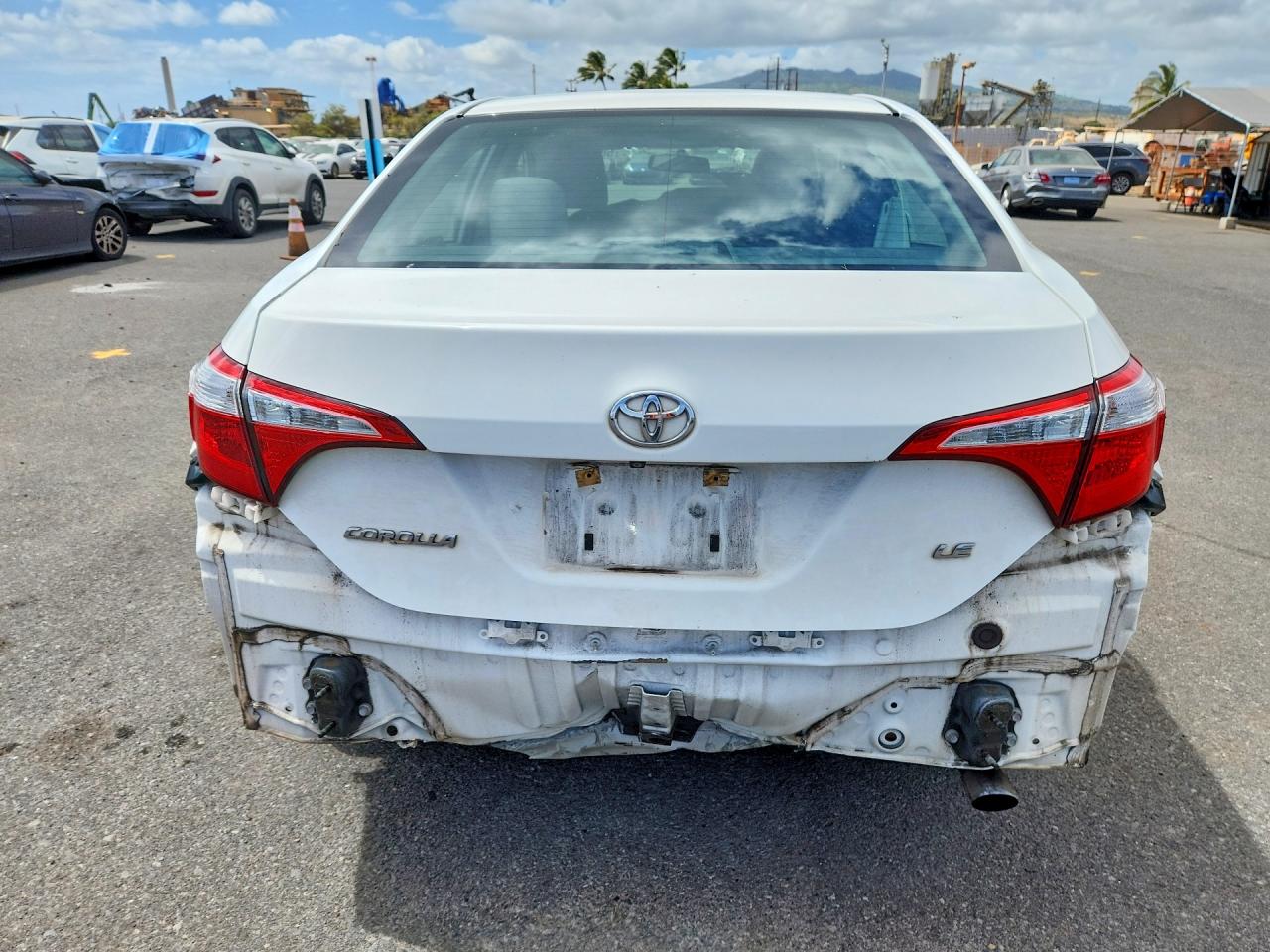 2014 Toyota Corolla L Белый vin: 5YFBURHE2EP042815