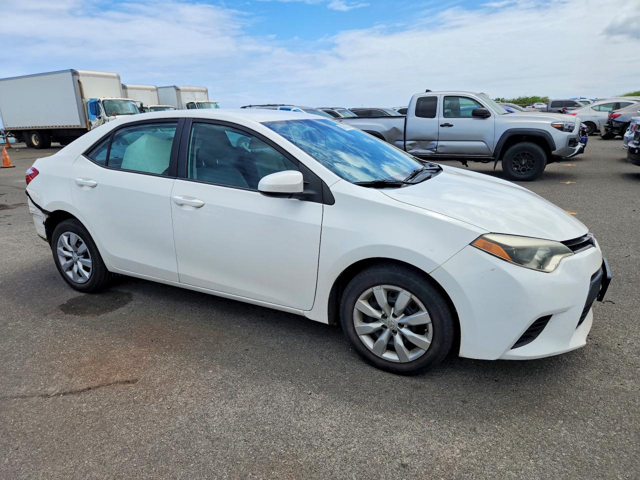 2014 Toyota Corolla L Белый vin: 5YFBURHE2EP042815