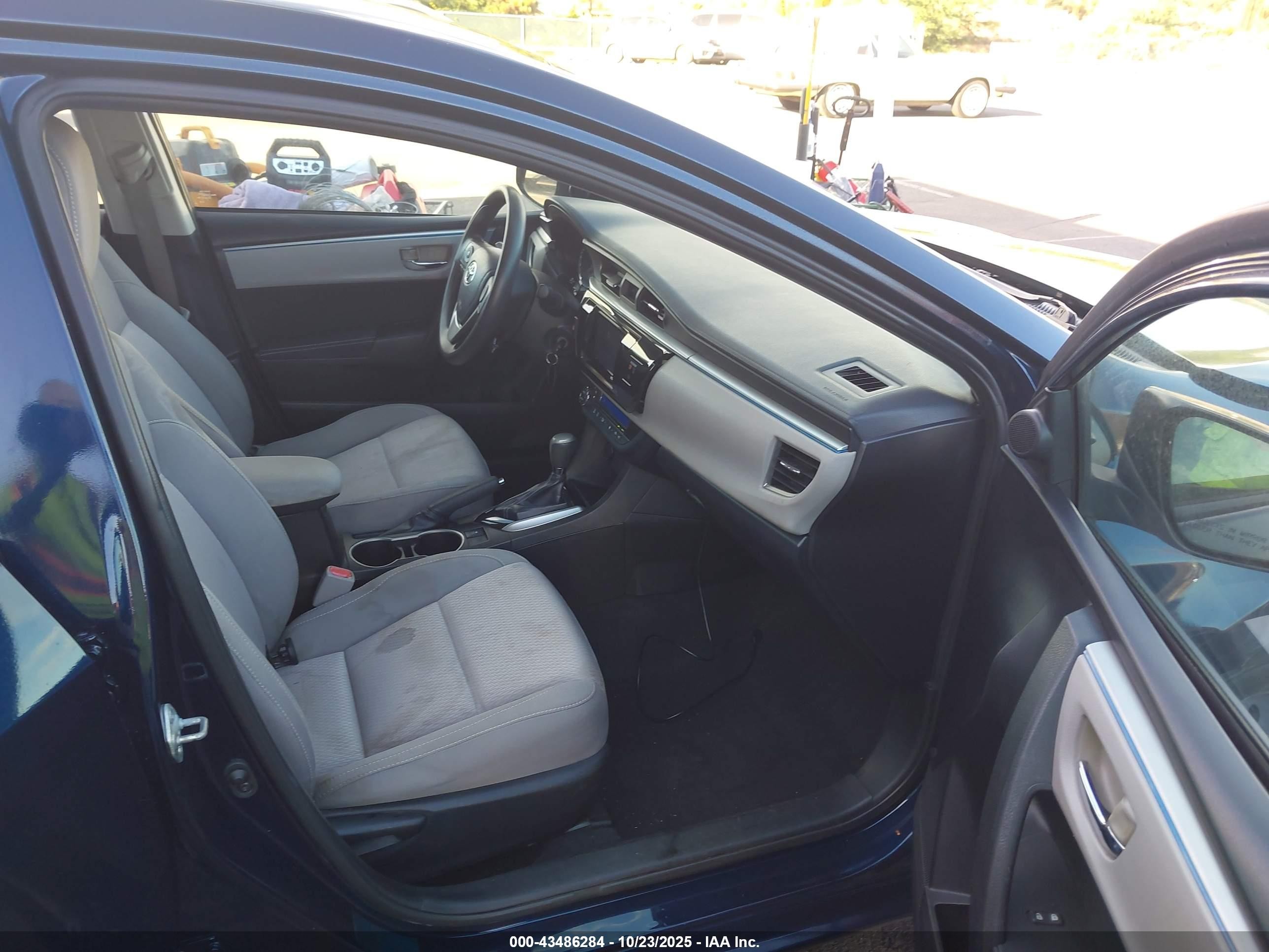 2014 Toyota Corolla Le/le Plus/le Premium Синий vin: 5YFBURHE2EP046556