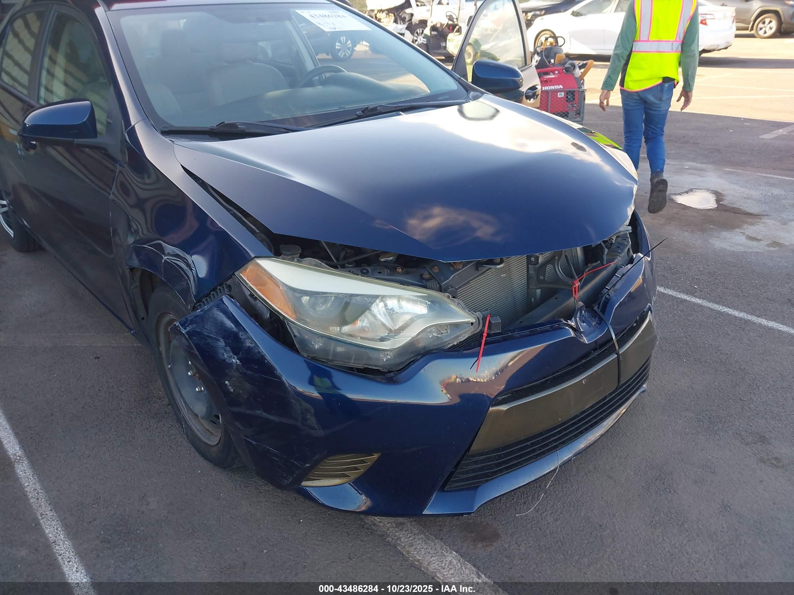 2014 Toyota Corolla Le/le Plus/le Premium Синий vin: 5YFBURHE2EP046556