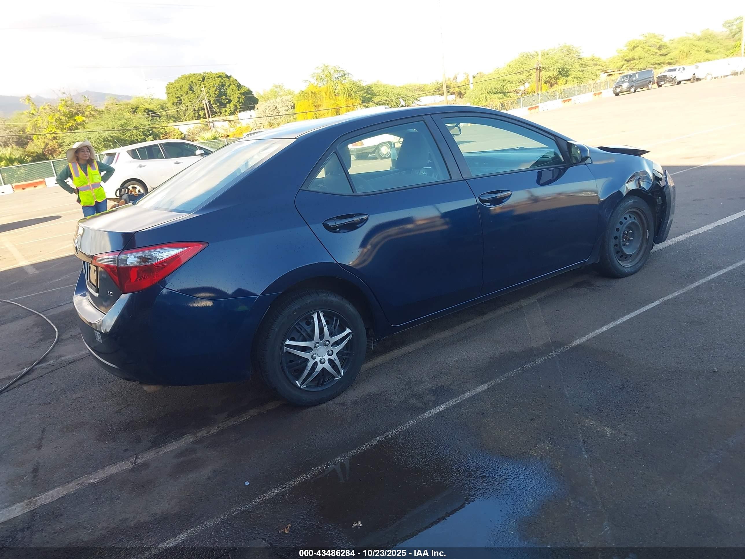 2014 Toyota Corolla Le/le Plus/le Premium Синий vin: 5YFBURHE2EP046556