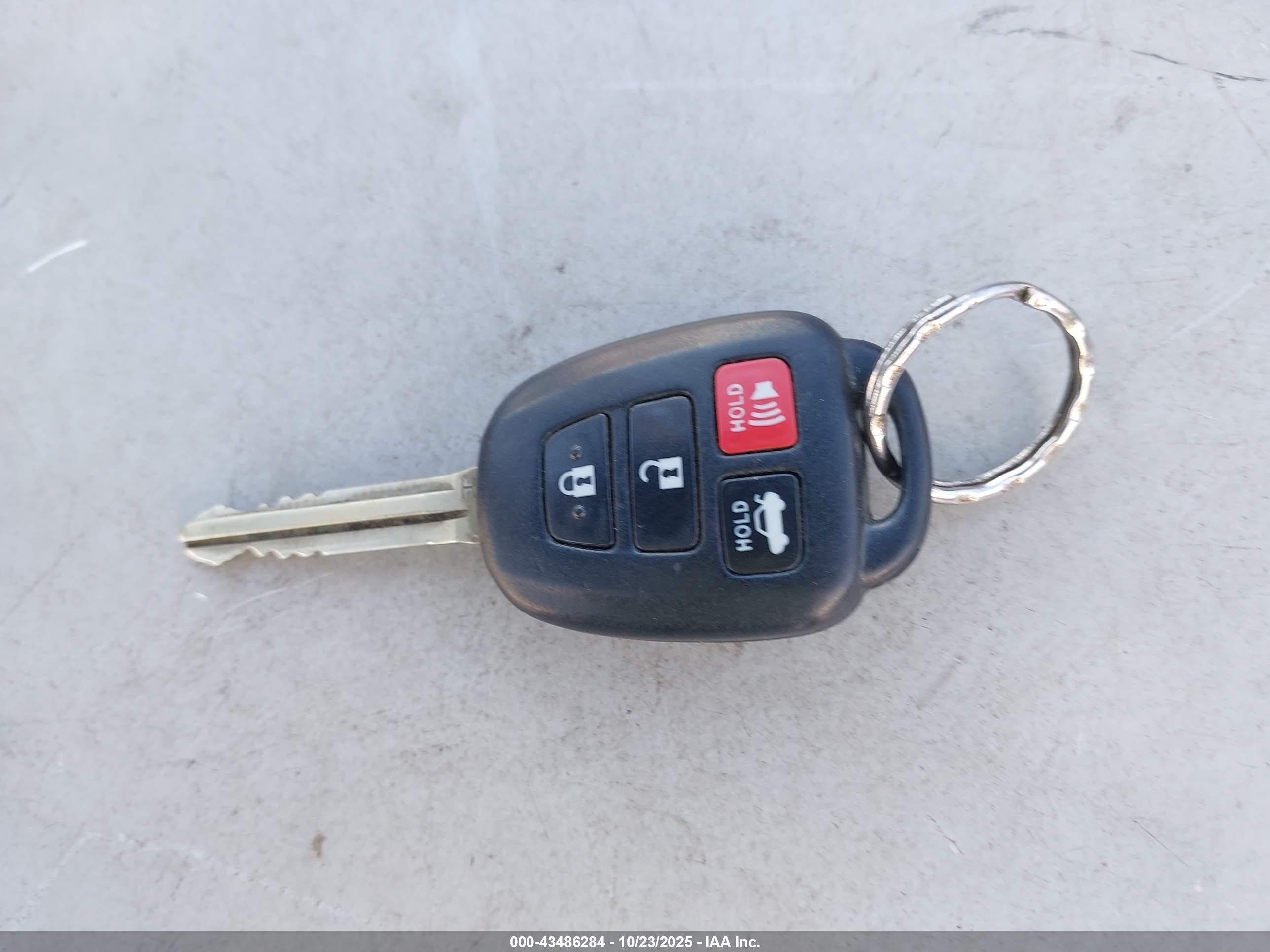 2014 Toyota Corolla Le/le Plus/le Premium Синий vin: 5YFBURHE2EP046556