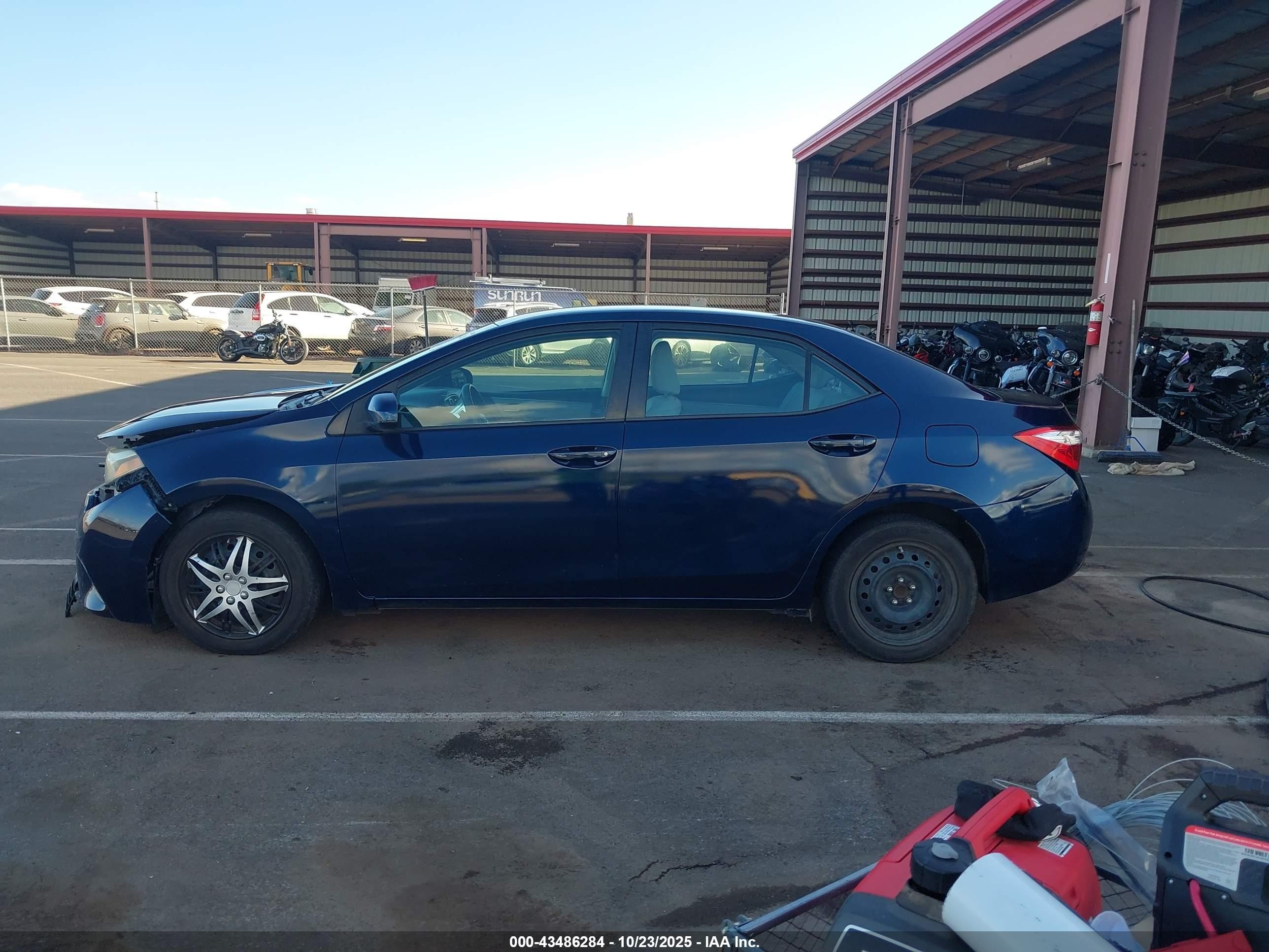 2014 Toyota Corolla Le/le Plus/le Premium Синий vin: 5YFBURHE2EP046556
