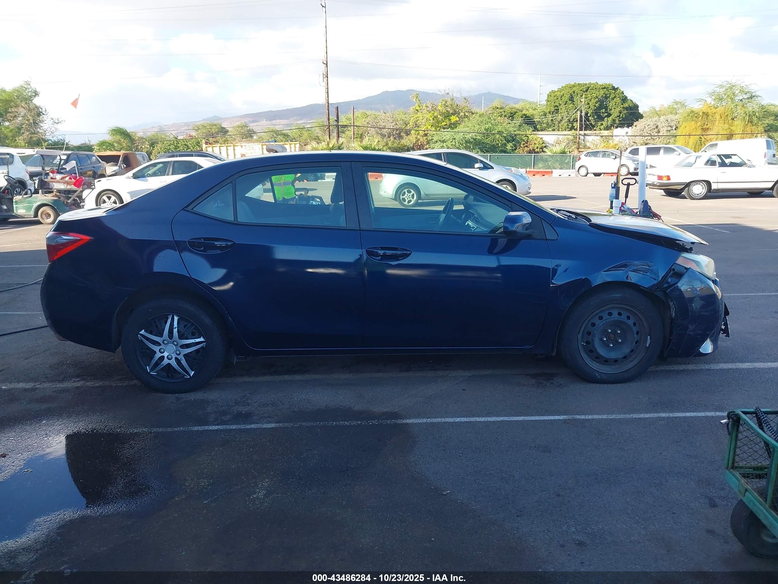 2014 Toyota Corolla Le/le Plus/le Premium Синий vin: 5YFBURHE2EP046556