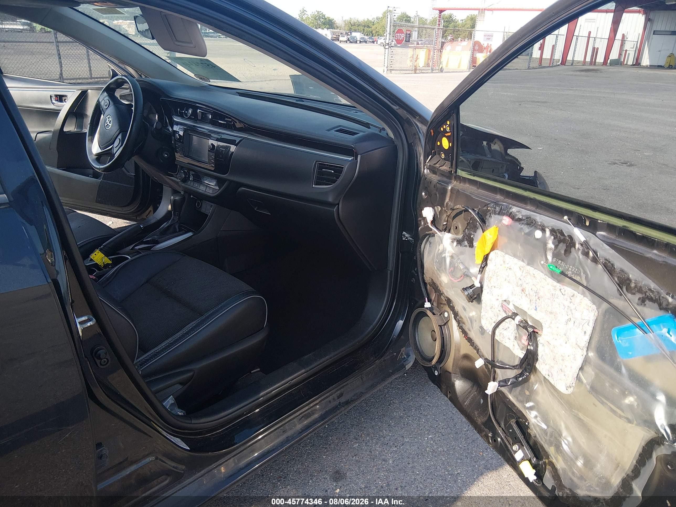 2014 Toyota Corolla S Plus Black vin: 5YFBURHE2EP066192