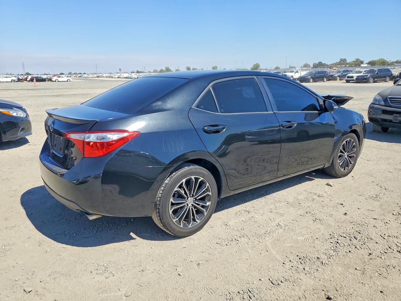 2014 Toyota Corolla S Plus Black vin: 5YFBURHE2EP067620