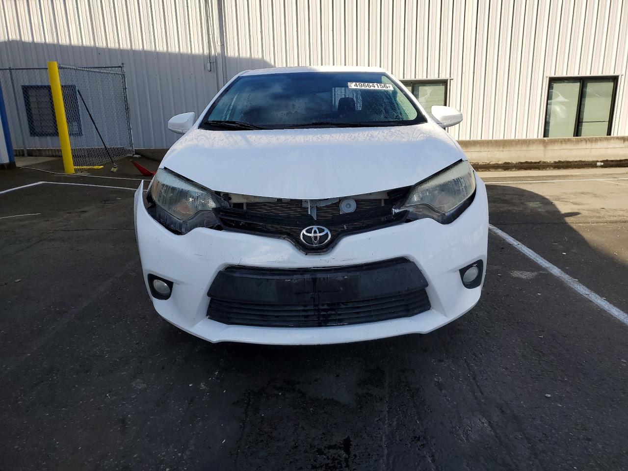 2014 Toyota Corolla Le Plus White vin: 5YFBURHE2EP069500