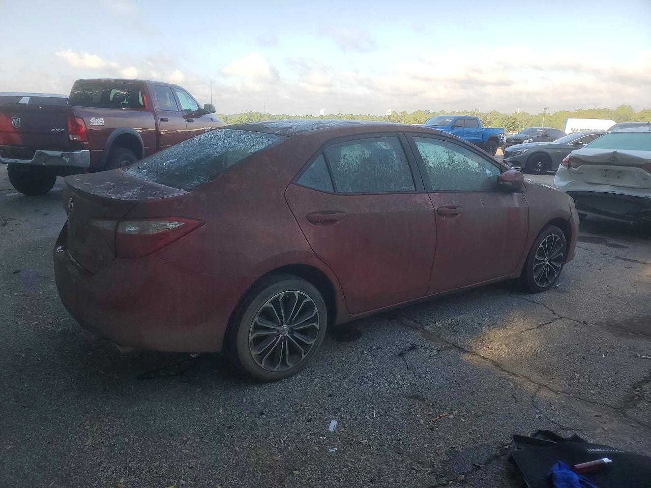 2014 Toyota Corolla S Plus Burgundy vin: 5YFBURHE2EP077029