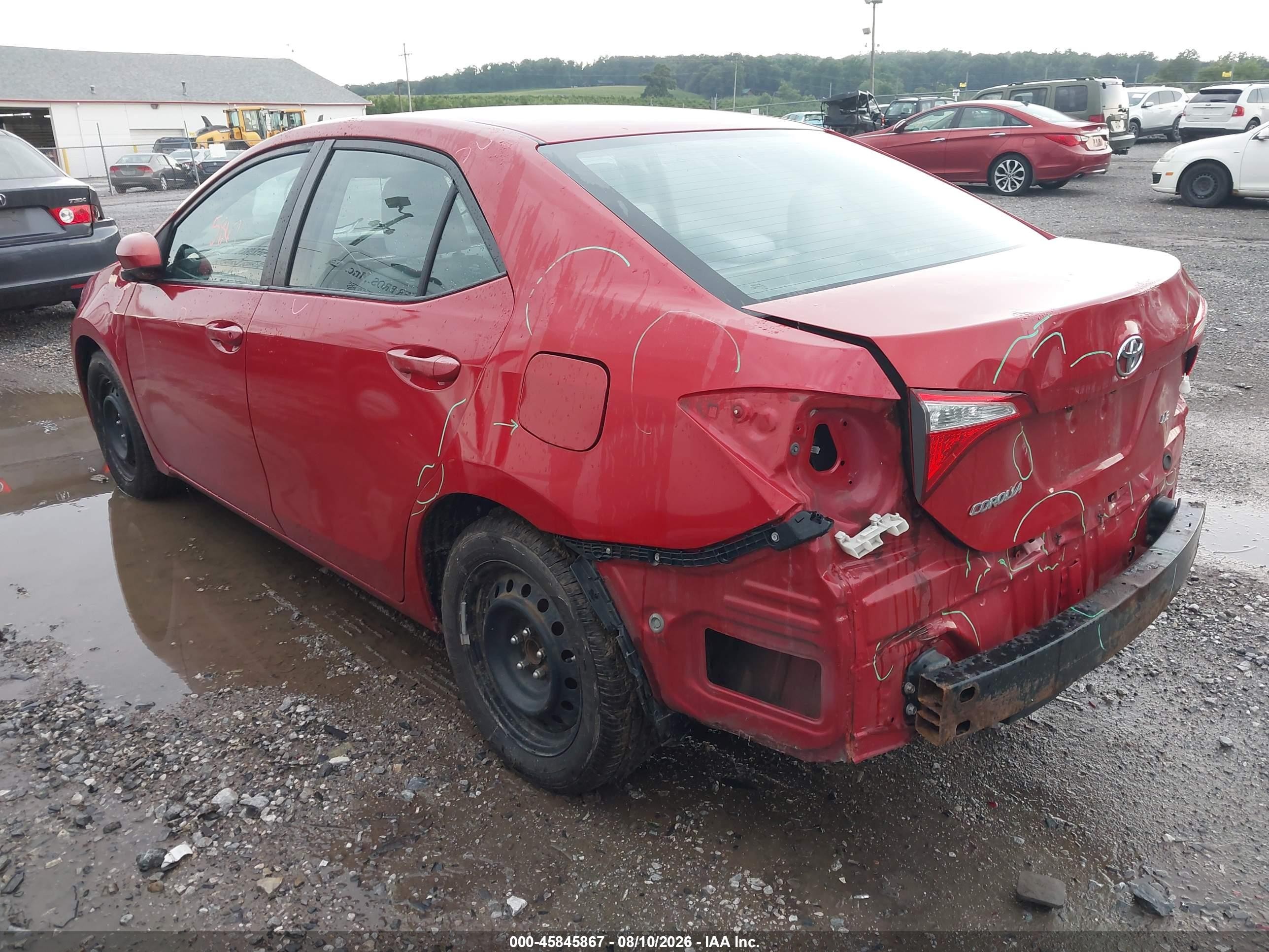 2014 Toyota Corolla Le Red vin: 5YFBURHE2EP077760