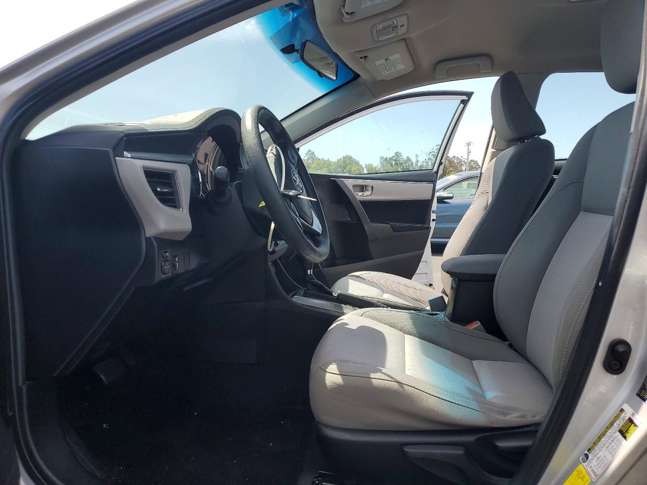 2014 Toyota Corolla Le Plus Silver vin: 5YFBURHE2EP092954